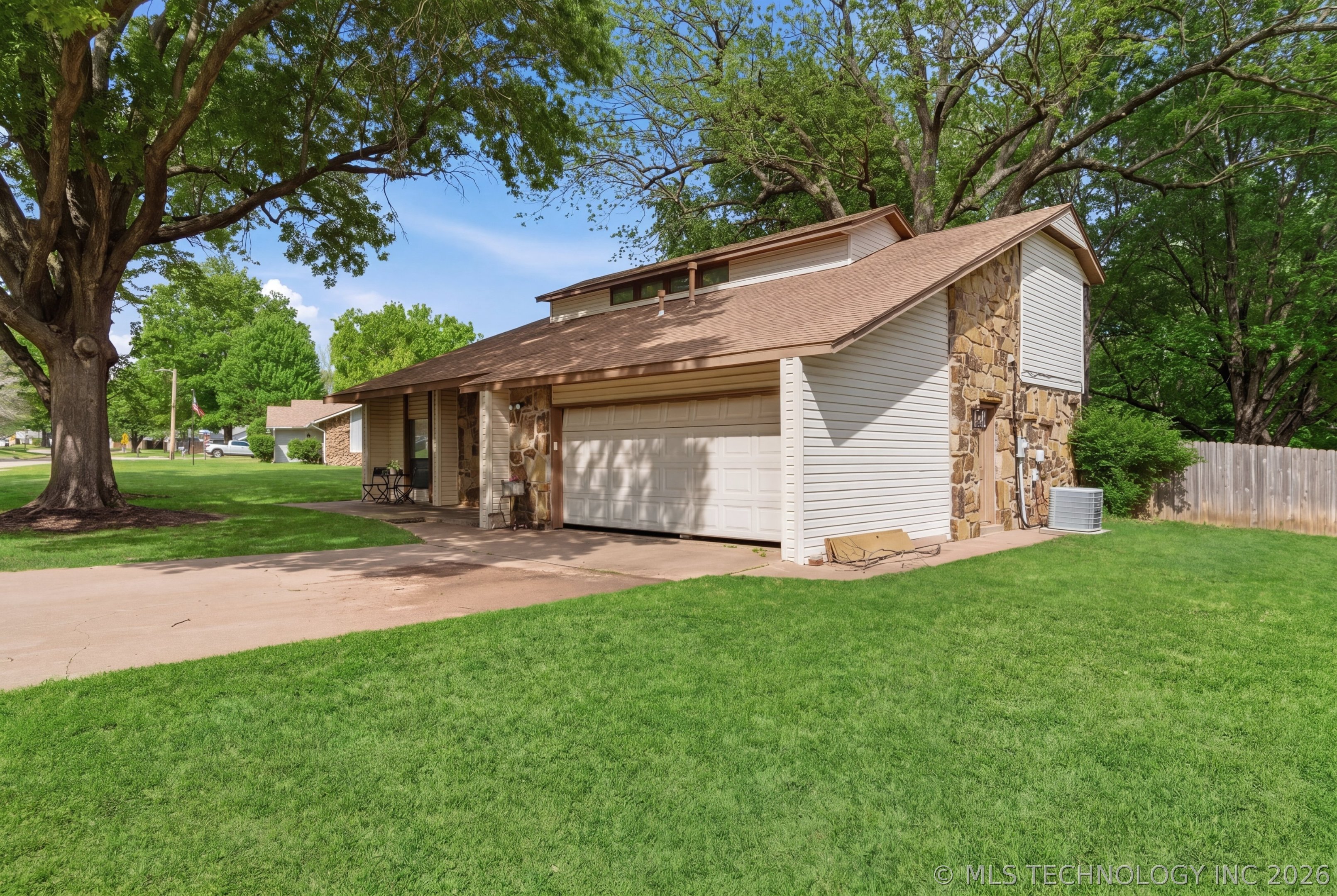 5505 S Ash Avenue Broken Arrow OK 74011