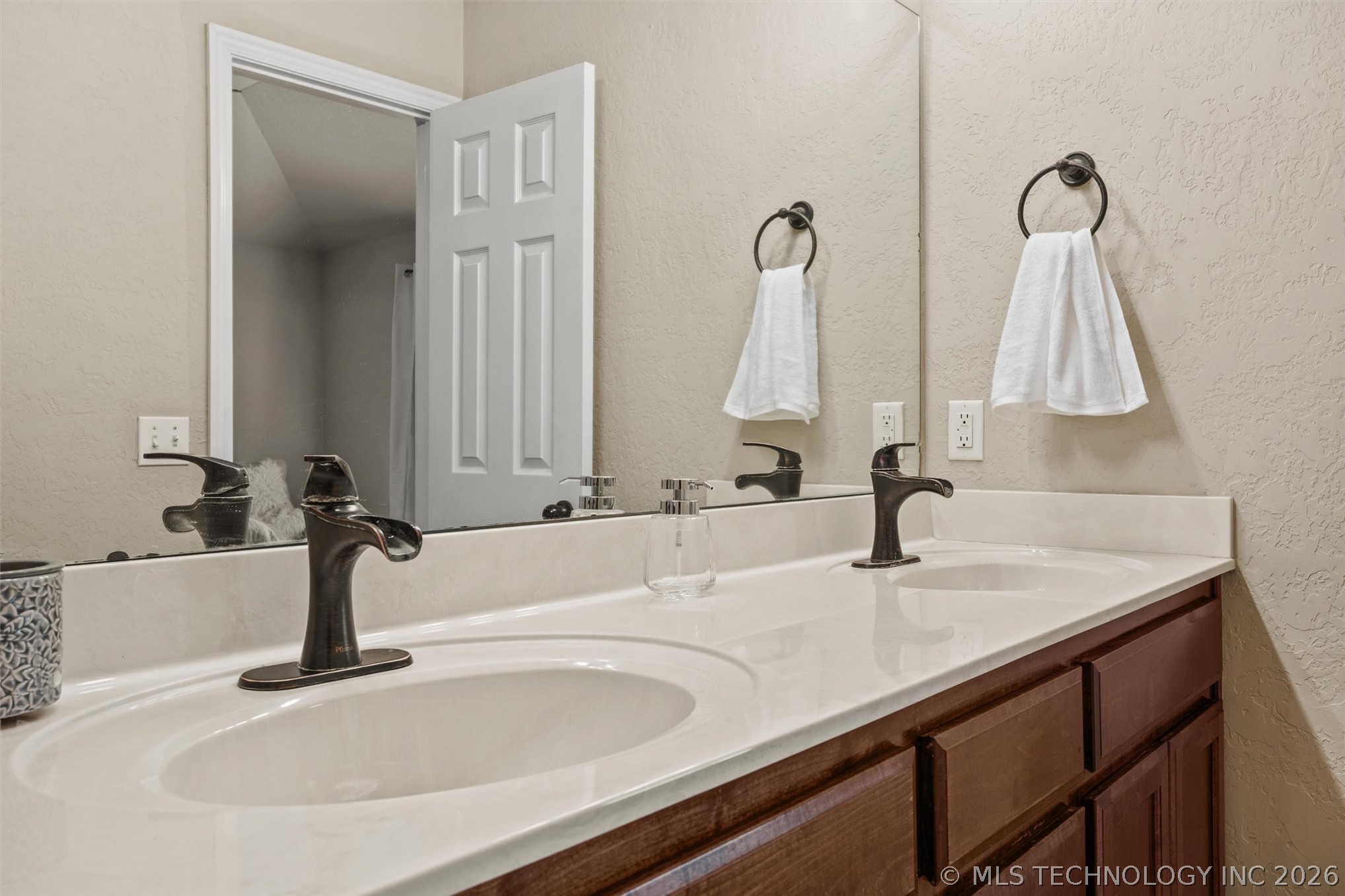 13104 E 133rd Street N Collinsville OK 74021