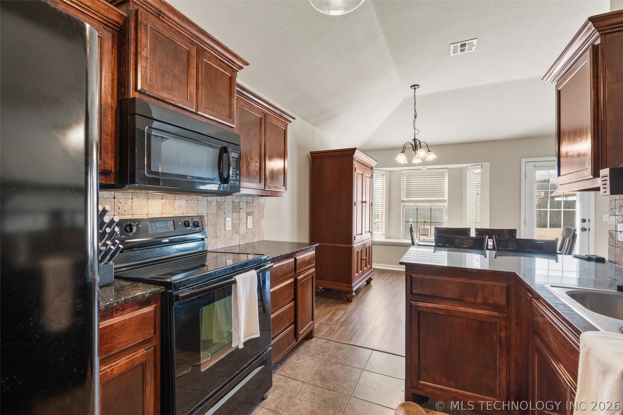 13104 E 133rd Street N Collinsville OK 74021