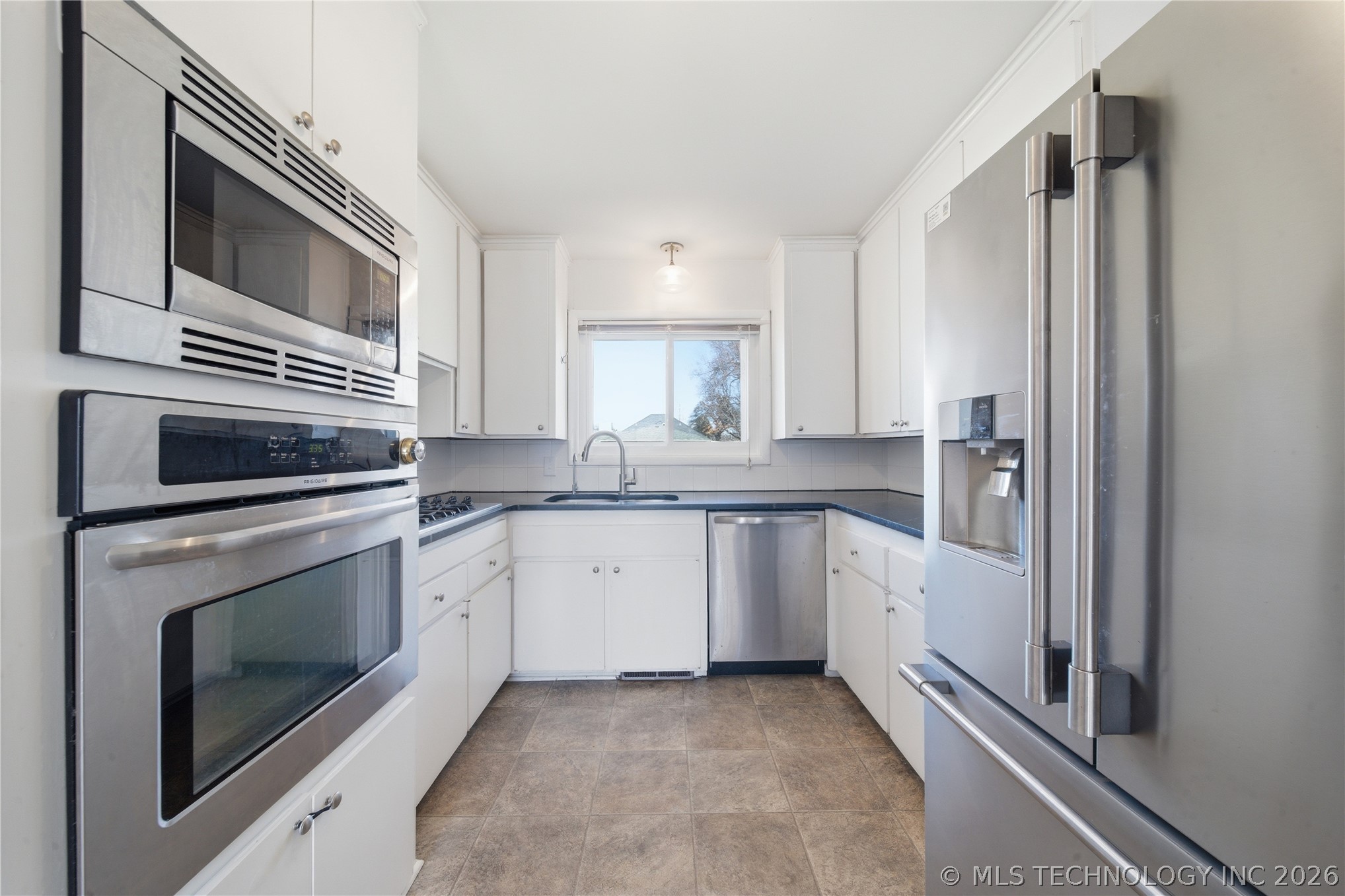3932 E 51st Place Tulsa OK 74135