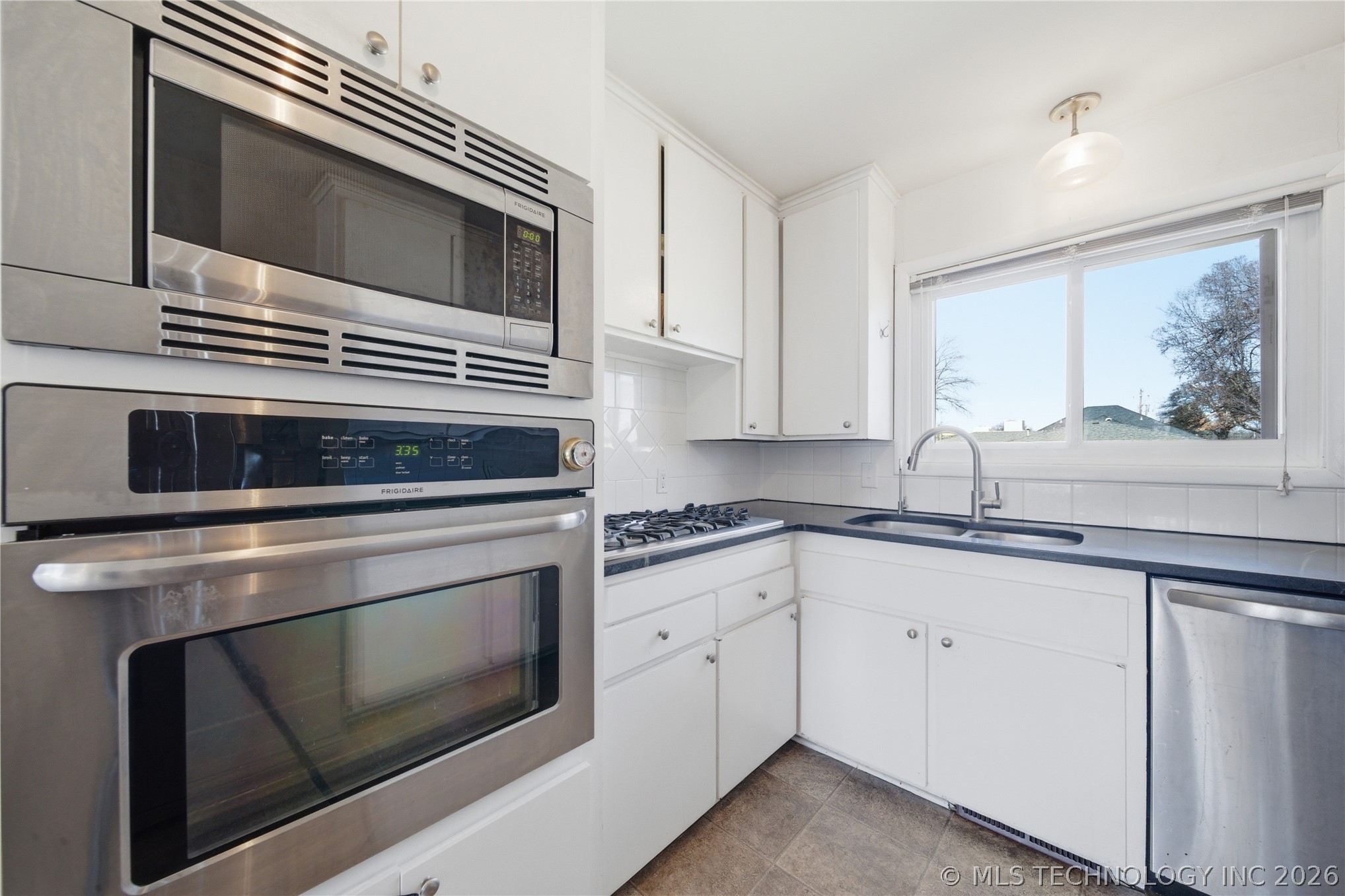 3932 E 51st Place Tulsa OK 74135