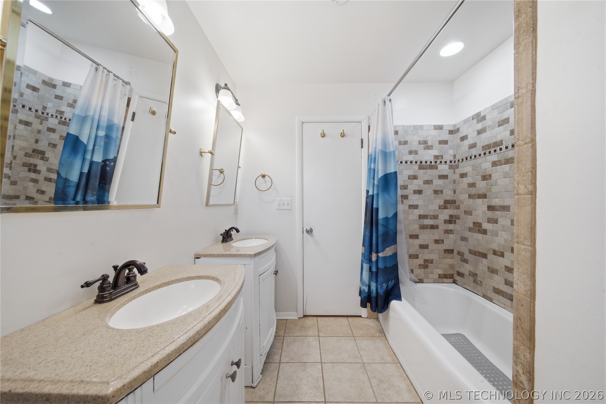 3932 E 51st Place Tulsa OK 74135