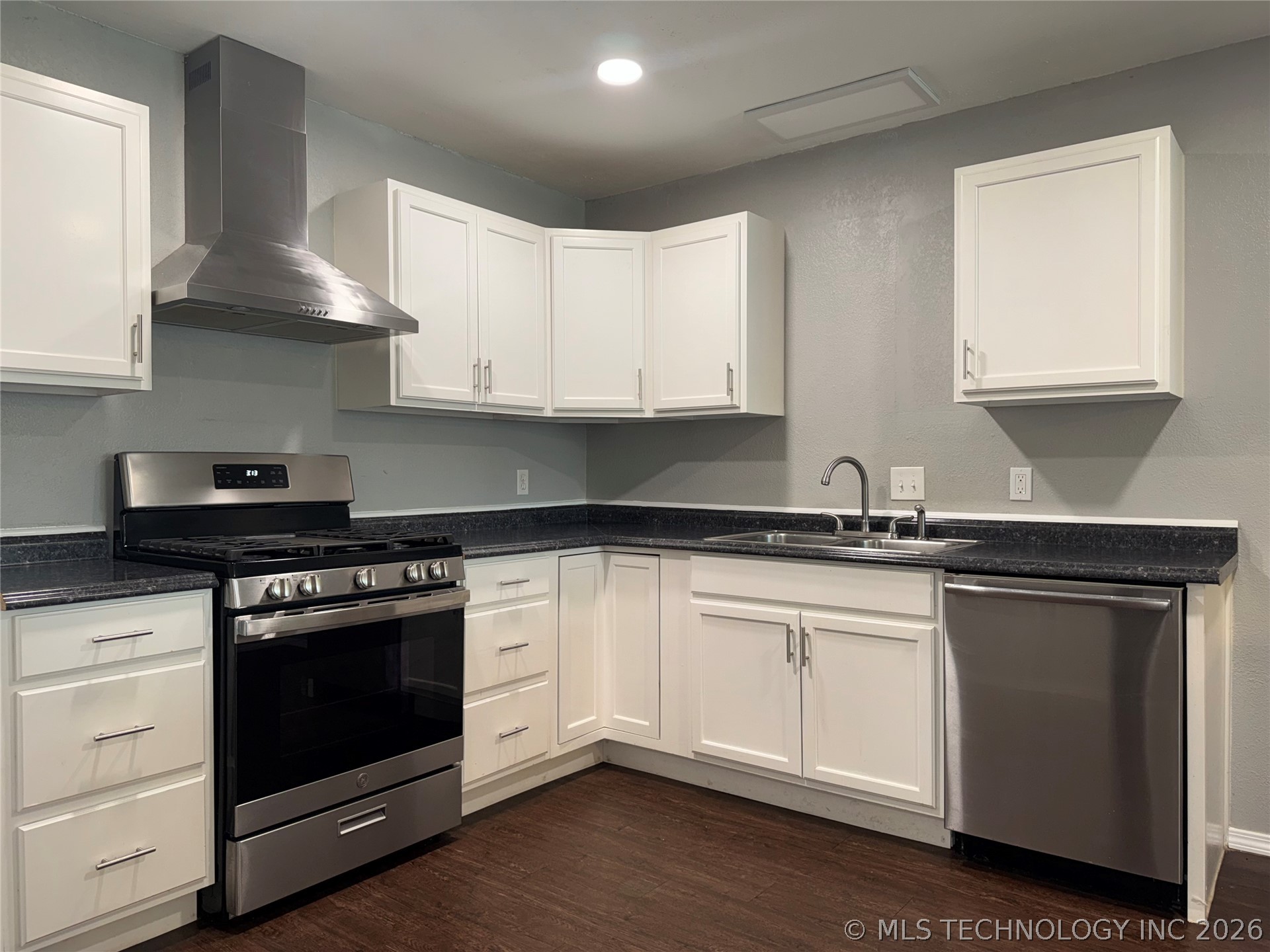 14227 S Hickory Place Glenpool OK 74033