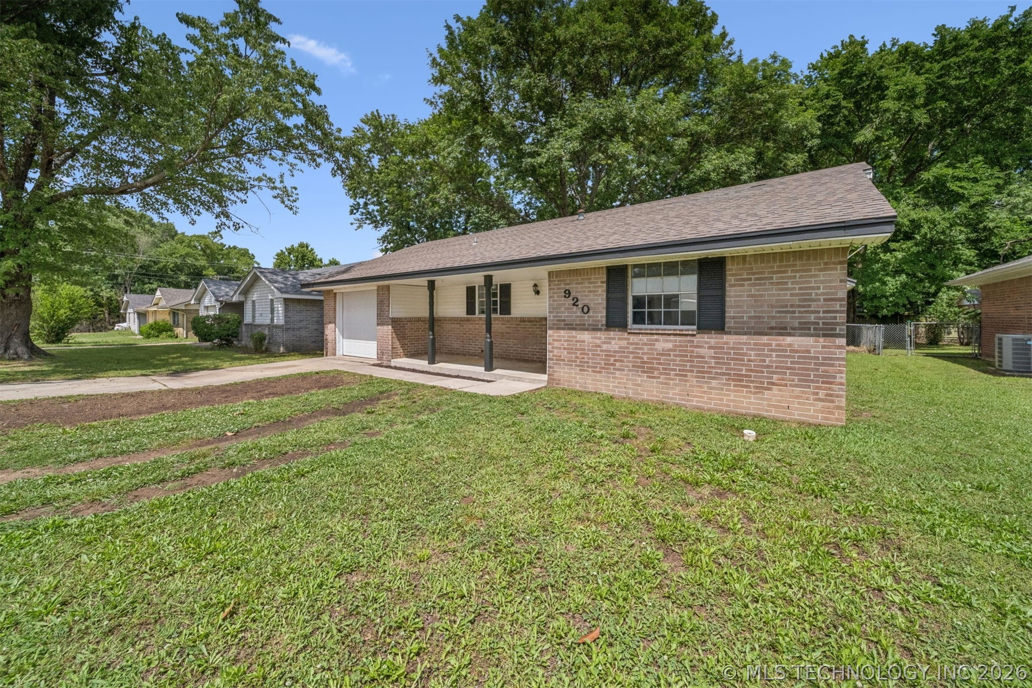 920 Crestview Street Ada OK 74820