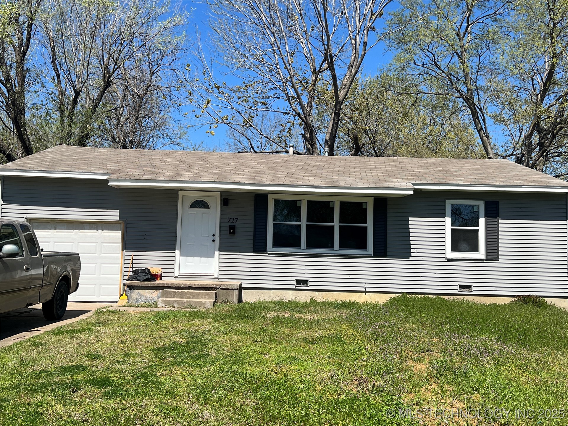 727 E 33rd Street N Tulsa OK 74106