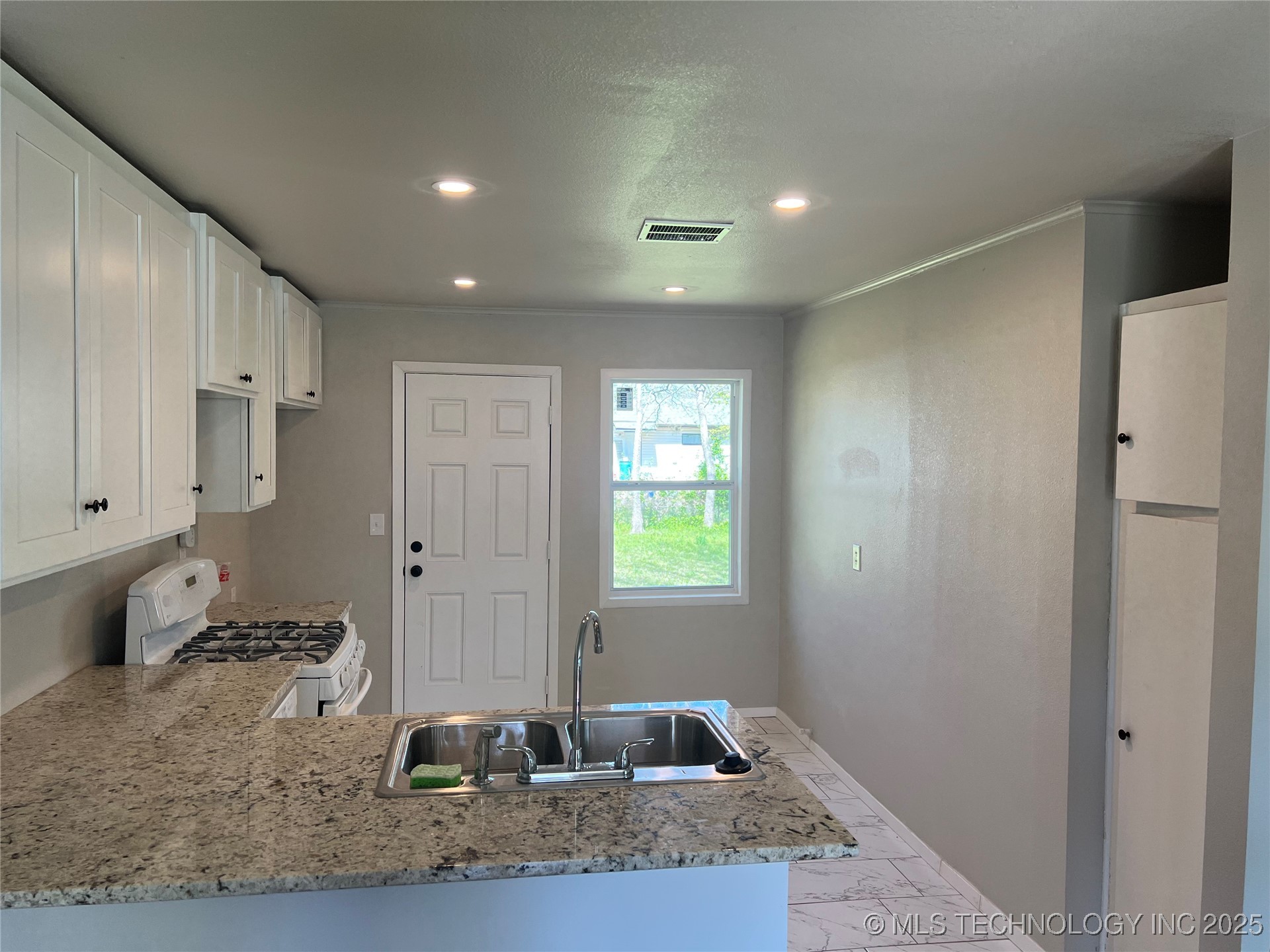 727 E 33rd Street N Tulsa OK 74106