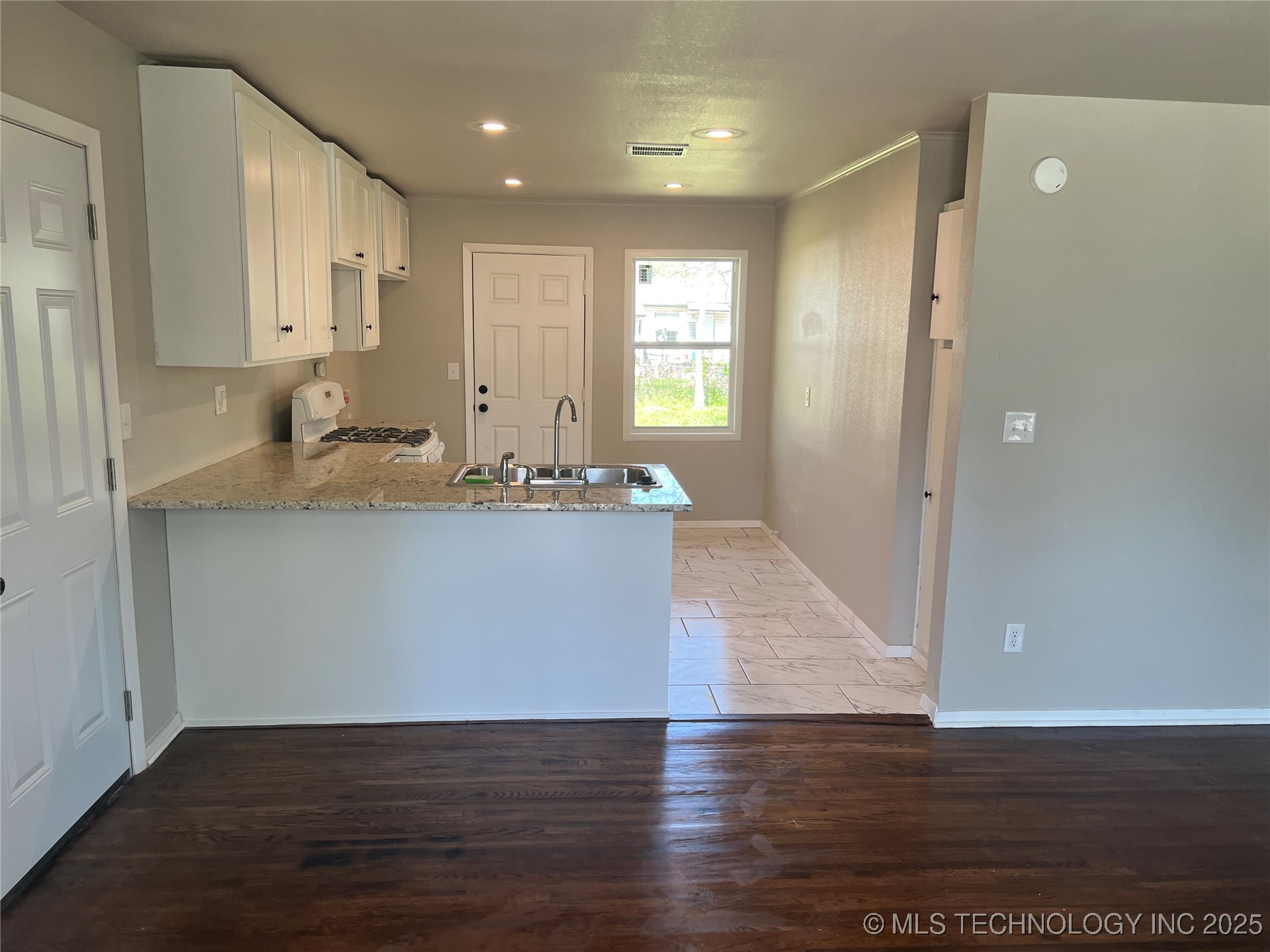 727 E 33rd Street N Tulsa OK 74106