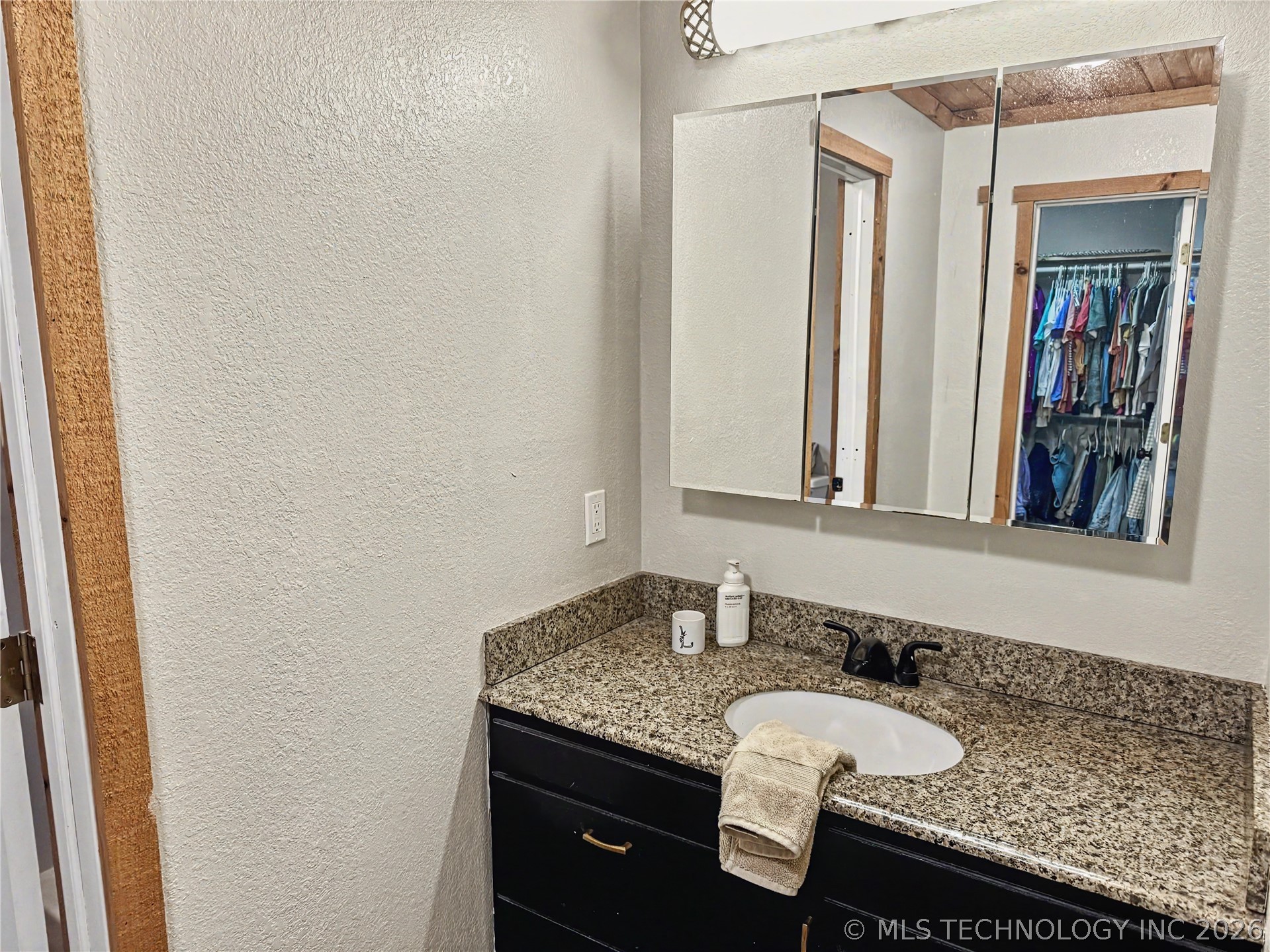14201 W 830 Road Tahlequah OK 74464