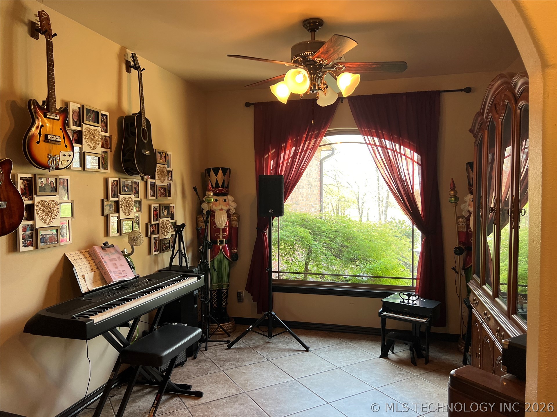 12619 E 233 Road S Webbers Falls OK 74470
