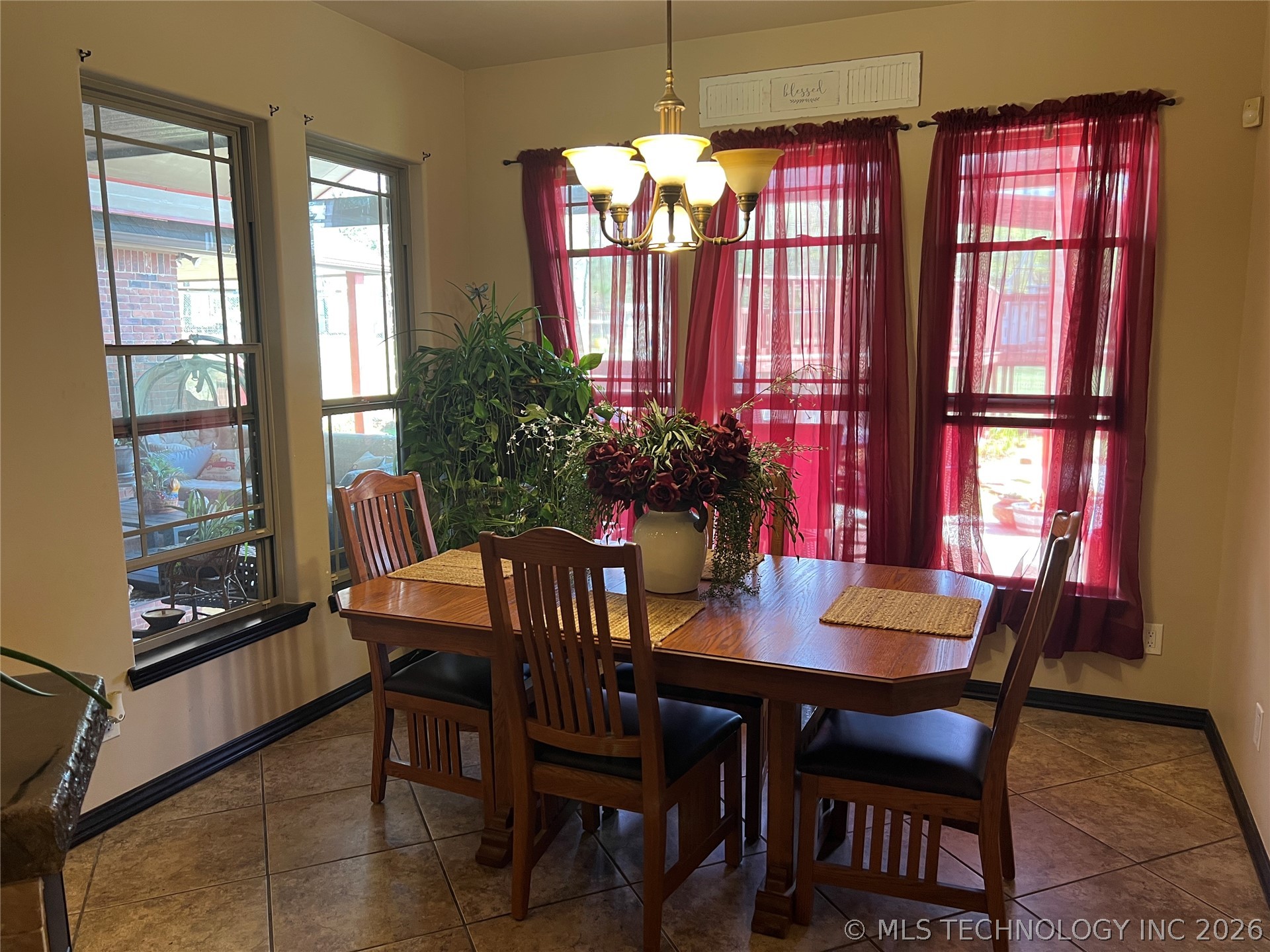 12619 E 233 Road S Webbers Falls OK 74470