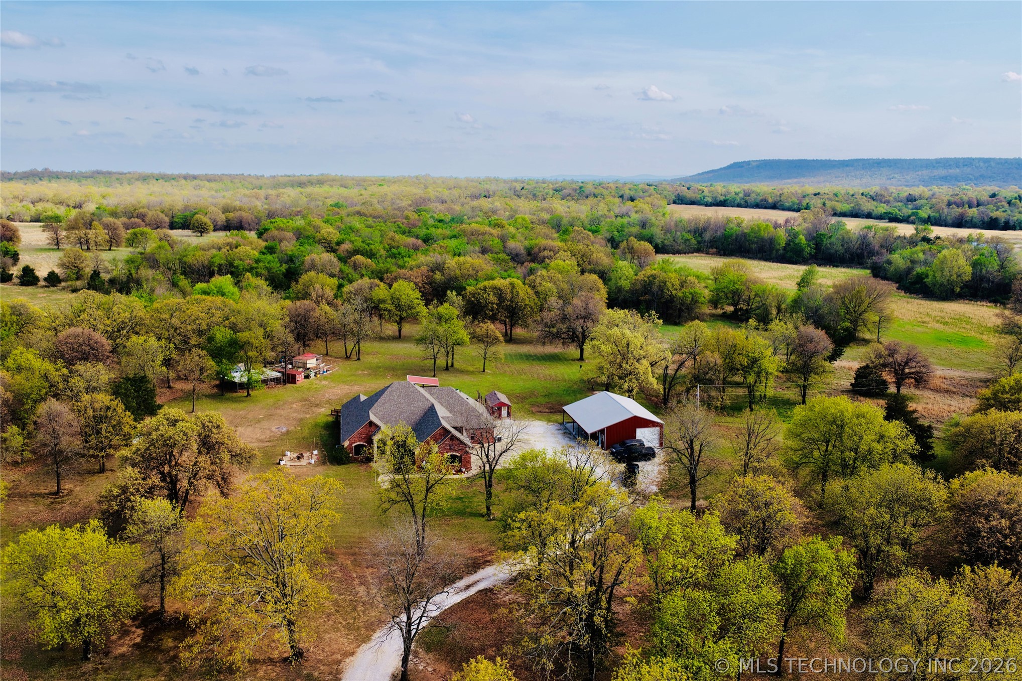 12619 E 233 Road S Webbers Falls OK 74470