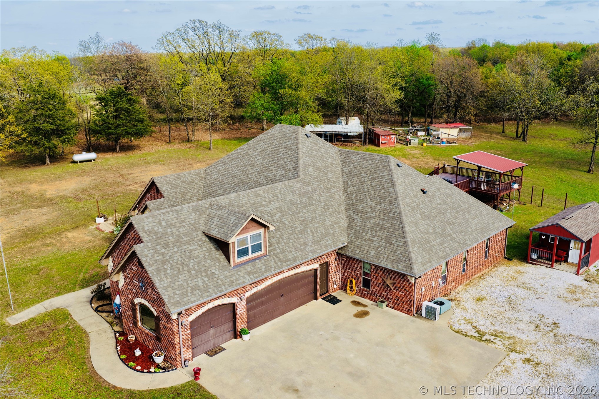 12619 E 233 Road S Webbers Falls OK 74470