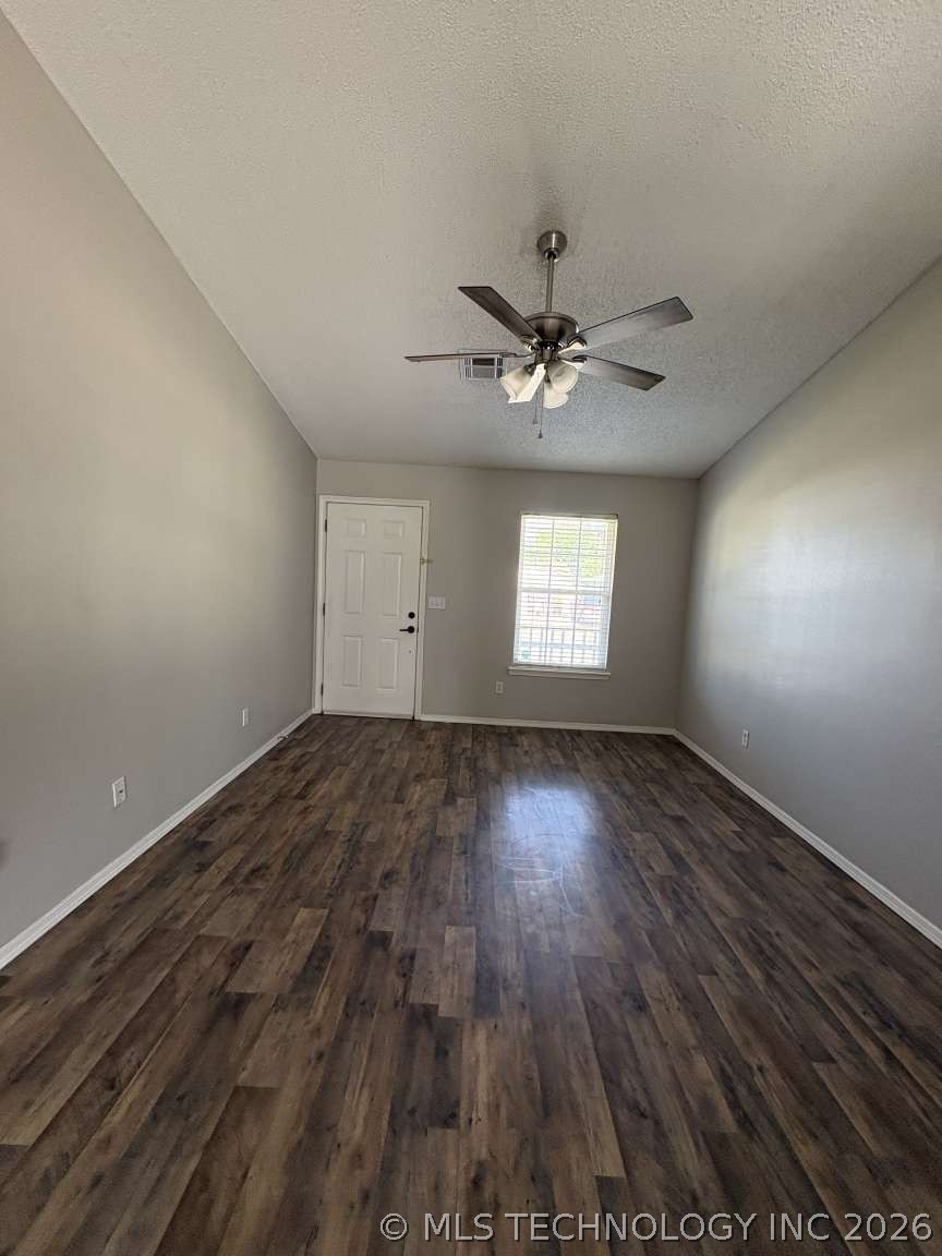 504 NE Elmhurst Avenue Bartlesville OK 74006