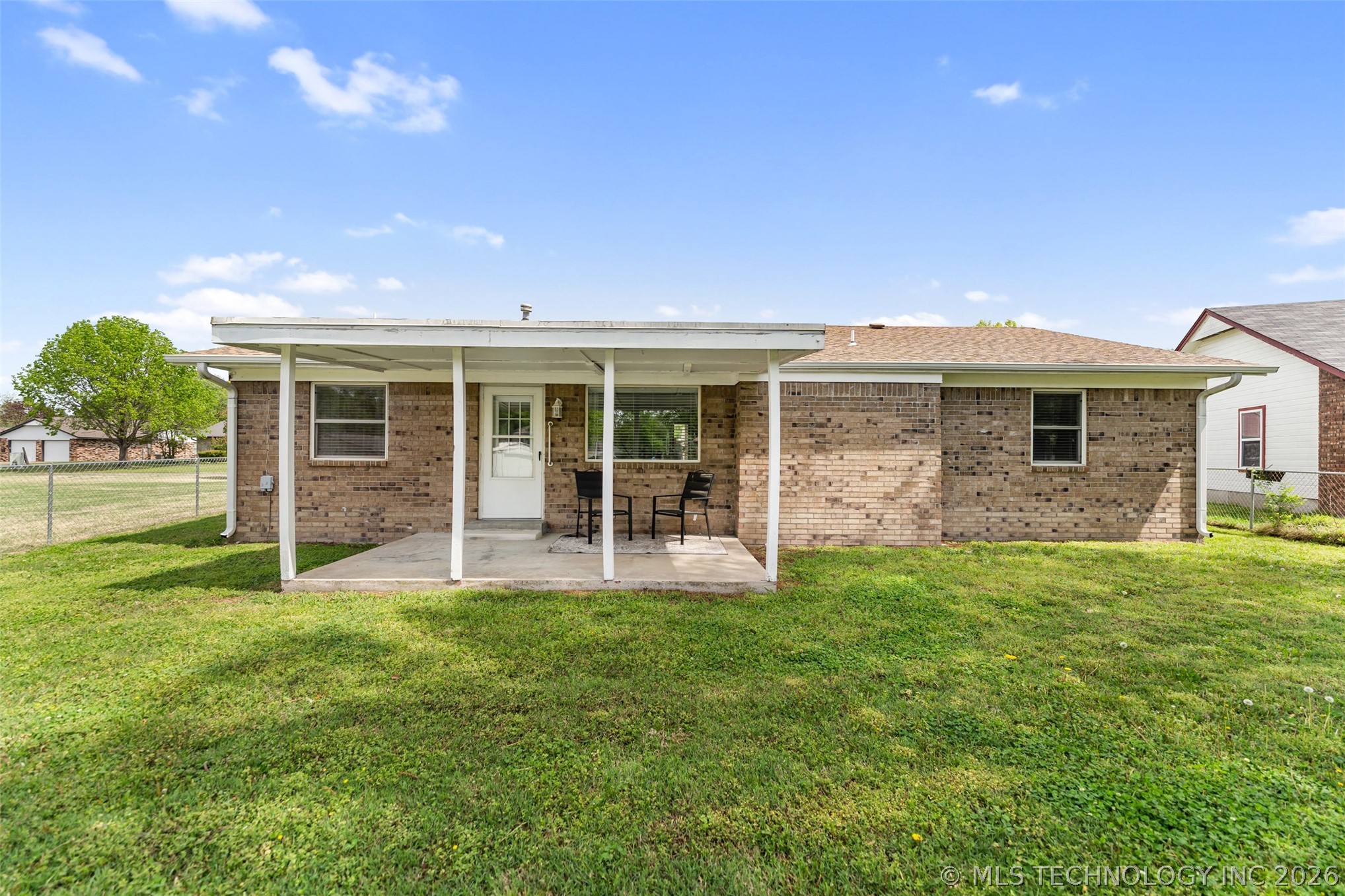 1208 Colonial Drive Pryor OK 74361