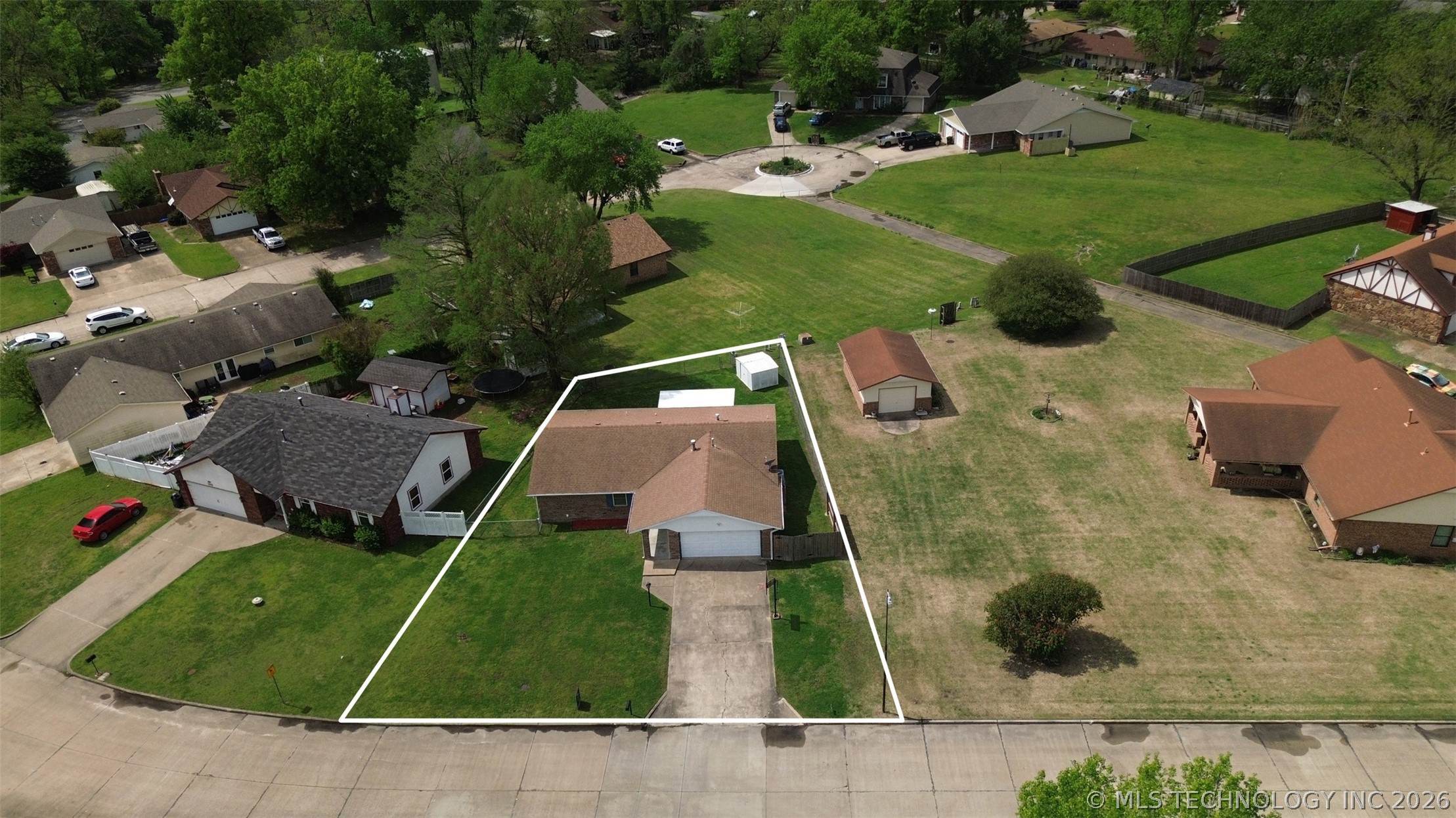 1208 Colonial Drive Pryor OK 74361