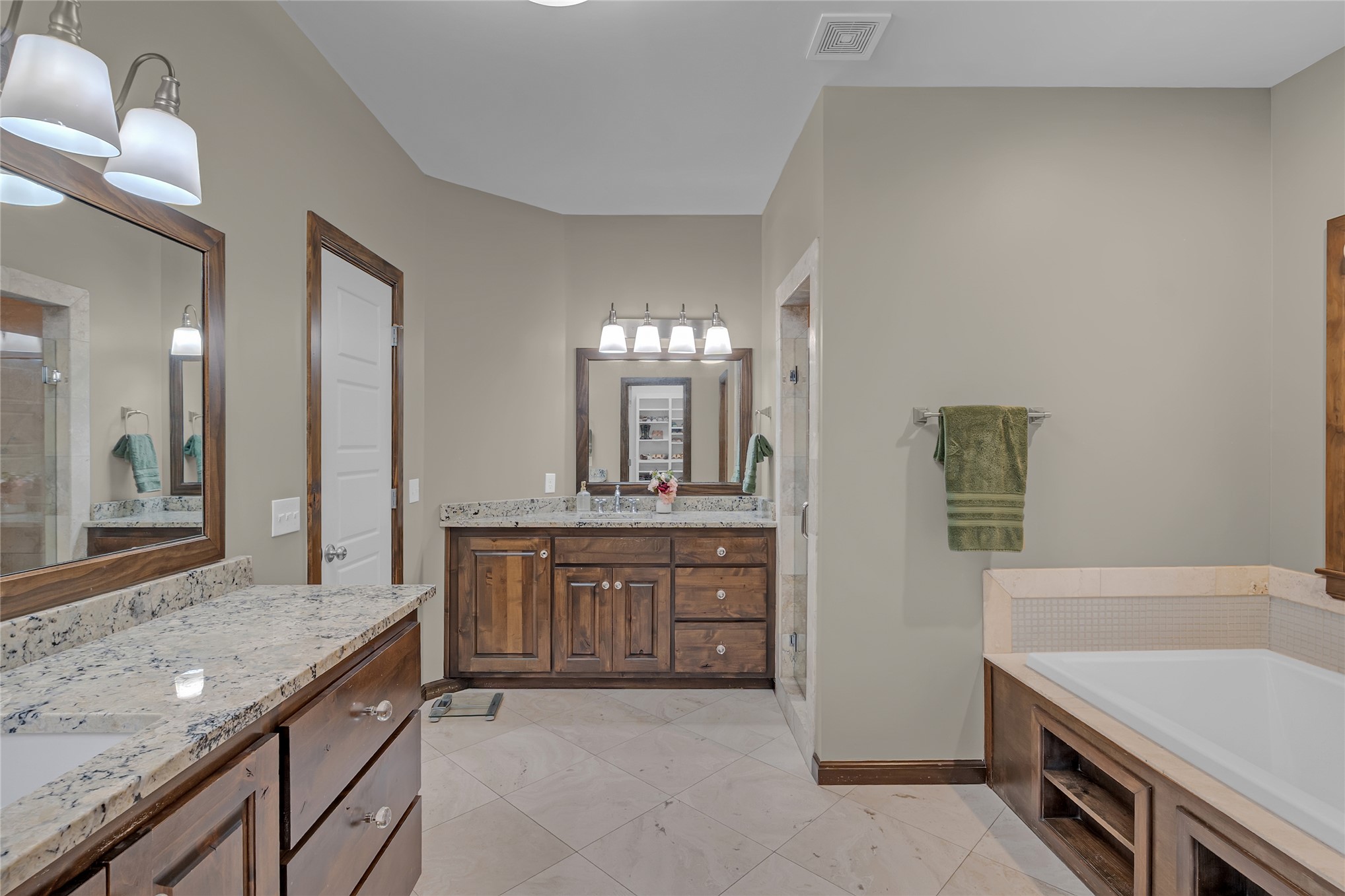 10608 S Nandina Court W Jenks OK 74037