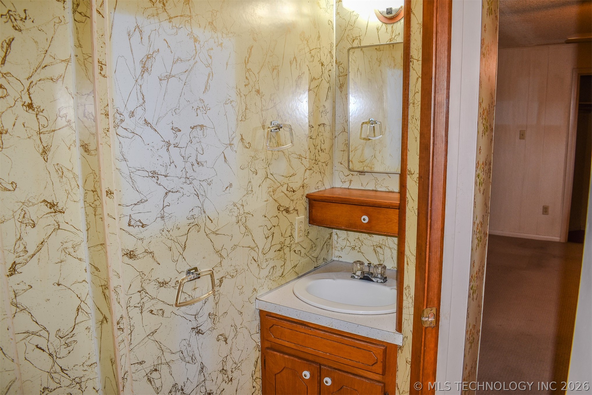 1414 E Kirk Street Hugo OK 74743
