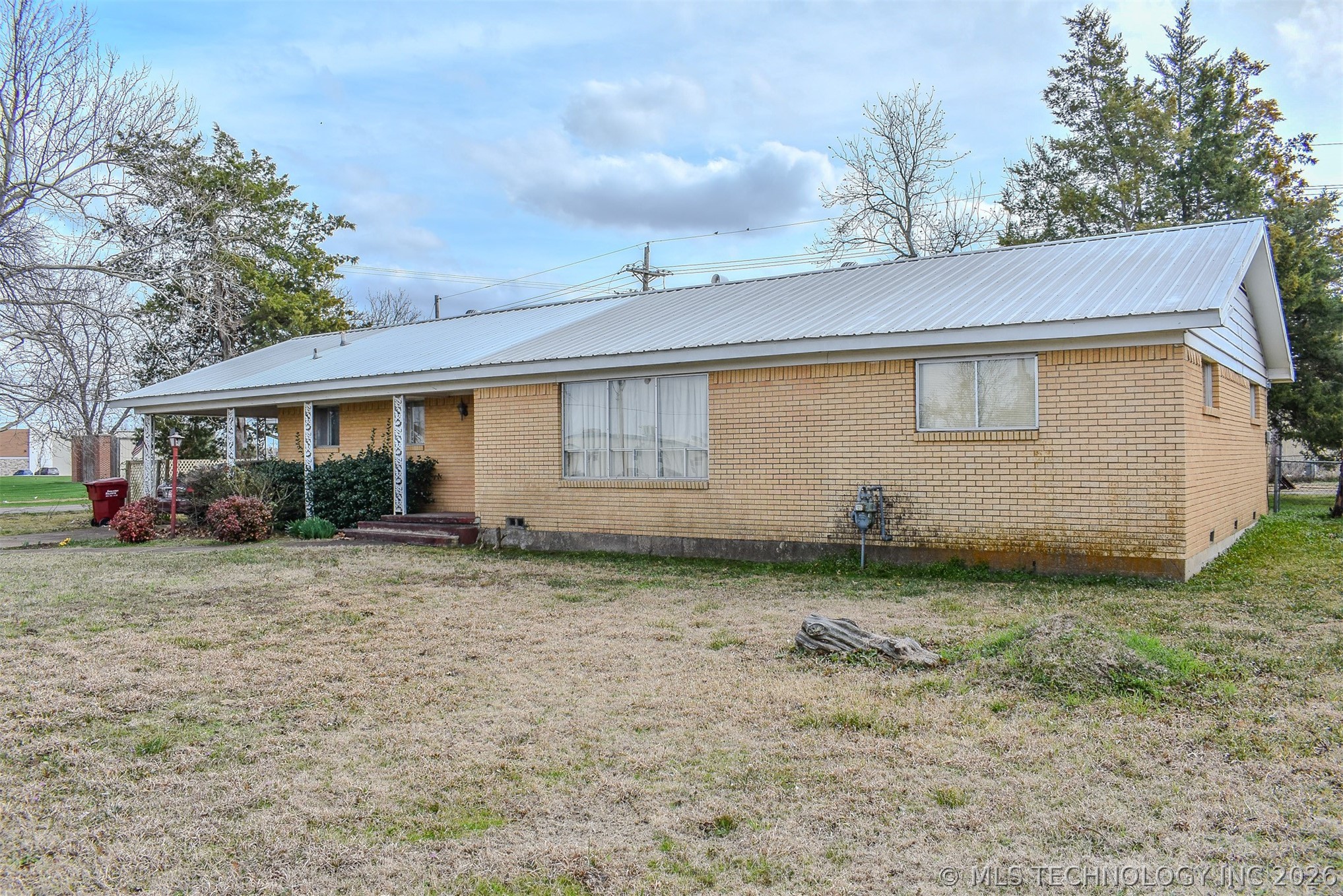 1414 E Kirk Street Hugo OK 74743