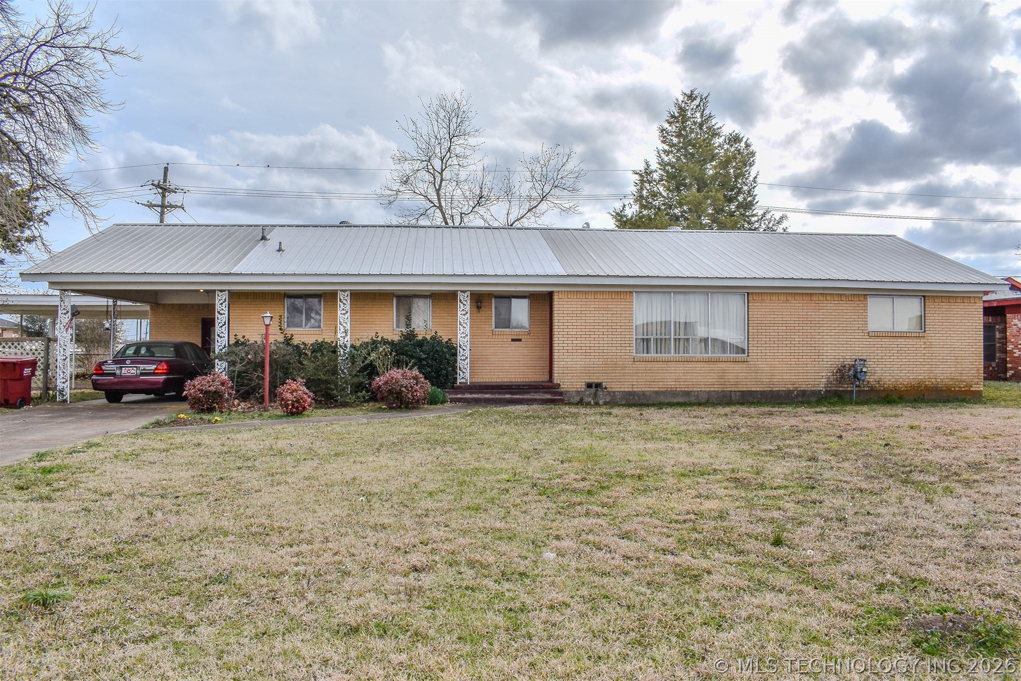 1414 E Kirk Street Hugo OK 74743