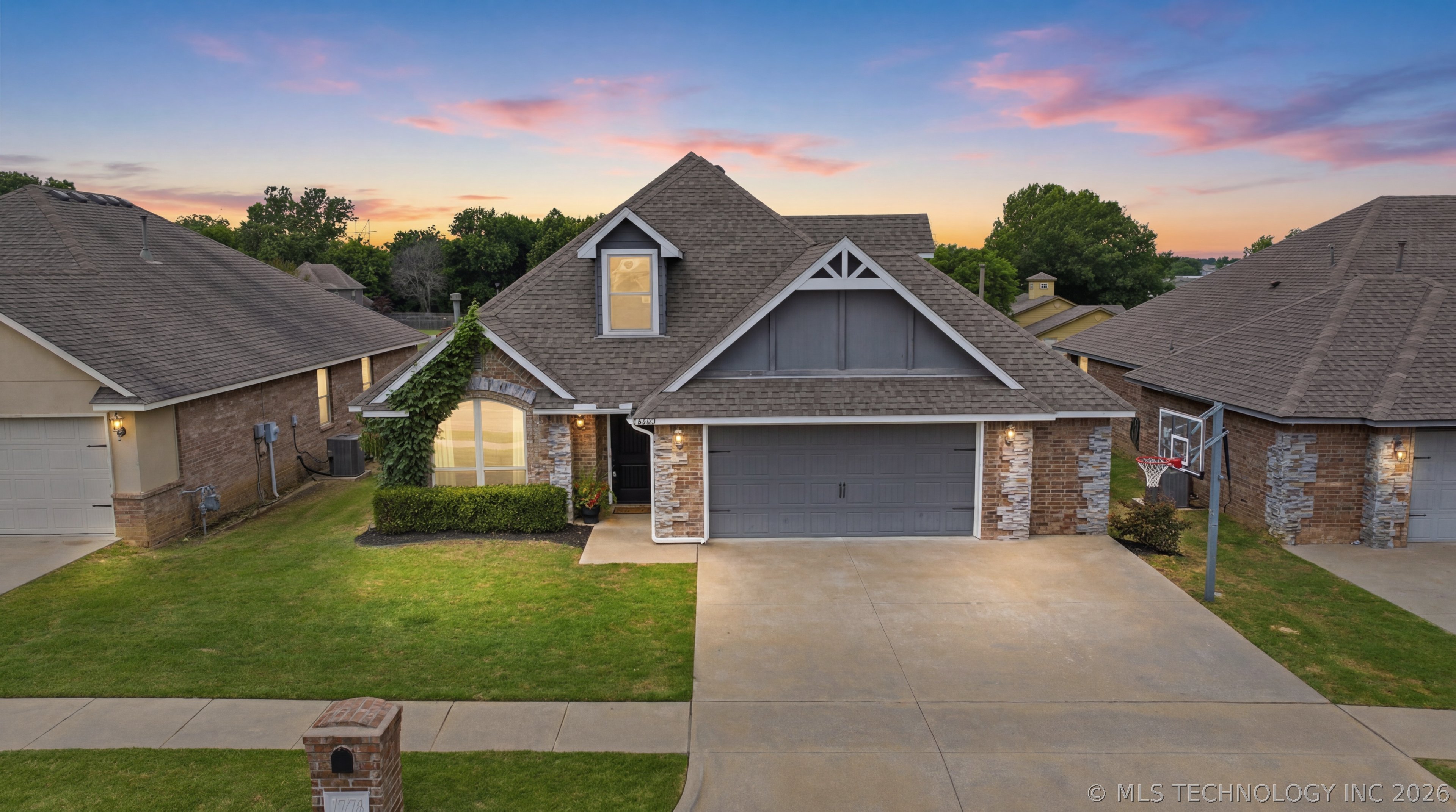 10716 Masters Circle Jenks OK 74037