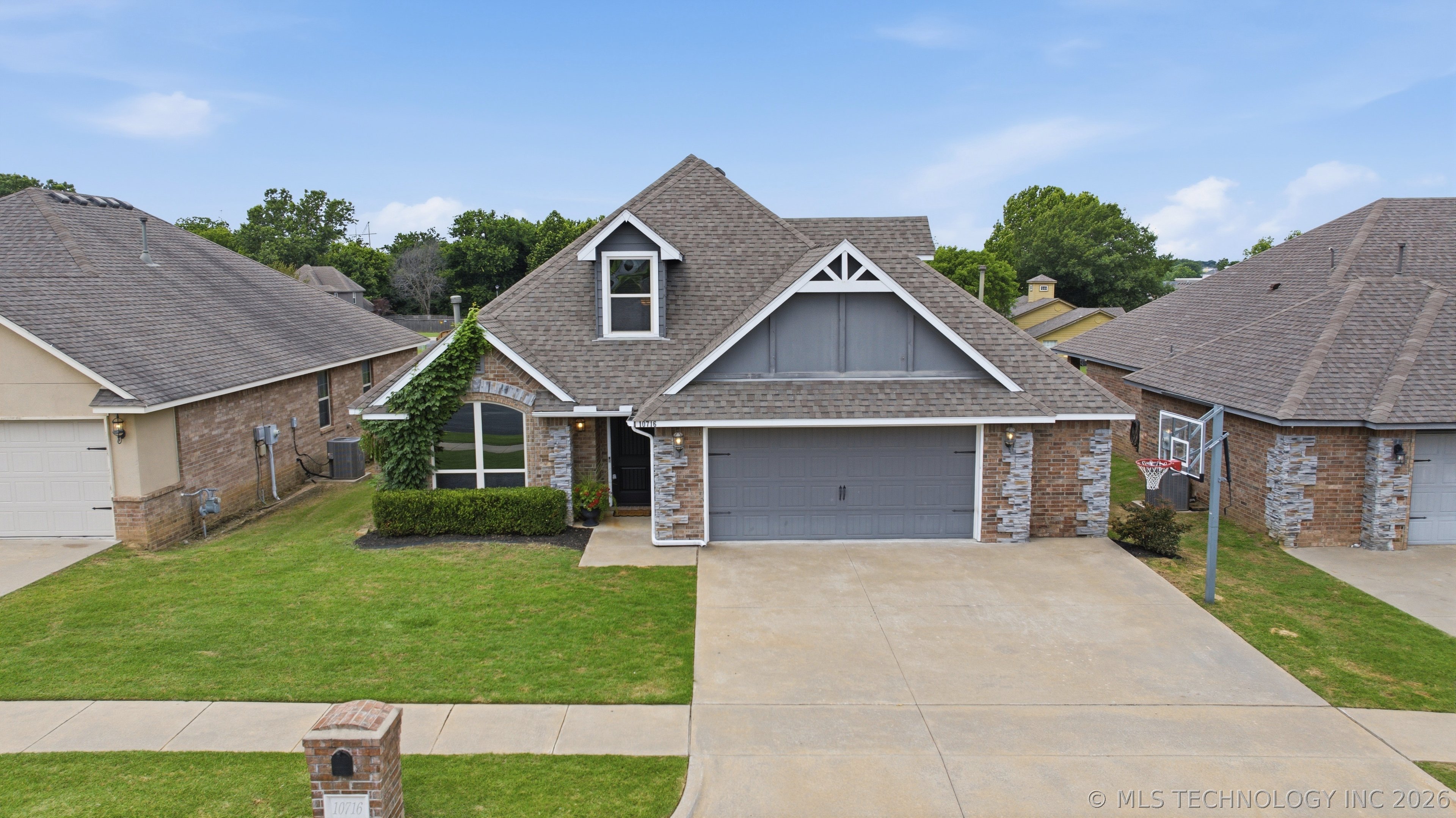 10716 Masters Circle Jenks OK 74037