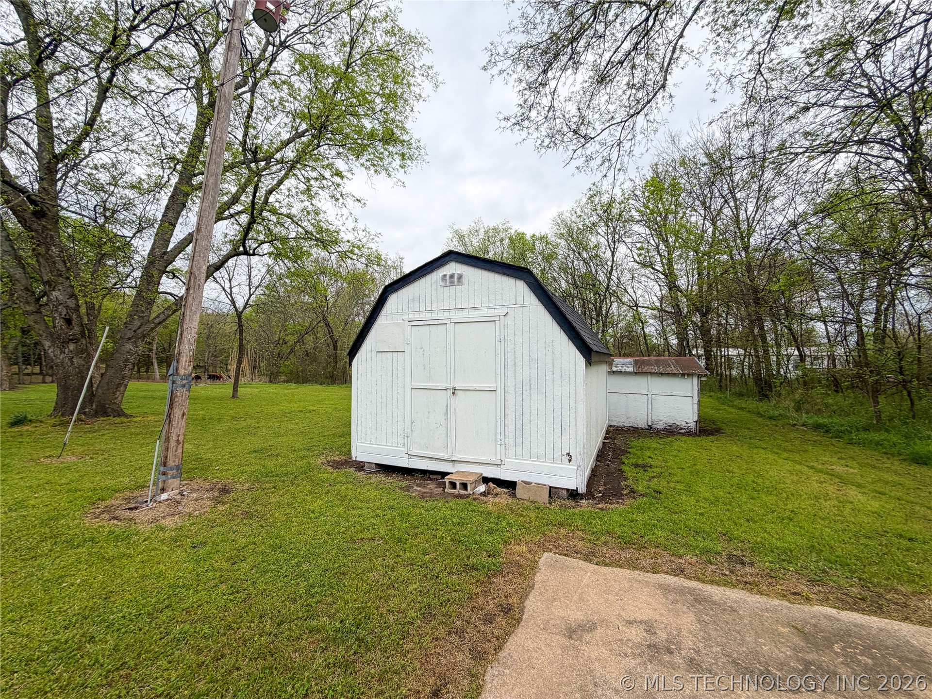 14221 N Grace Hudlen Road Hulbert OK 74441
