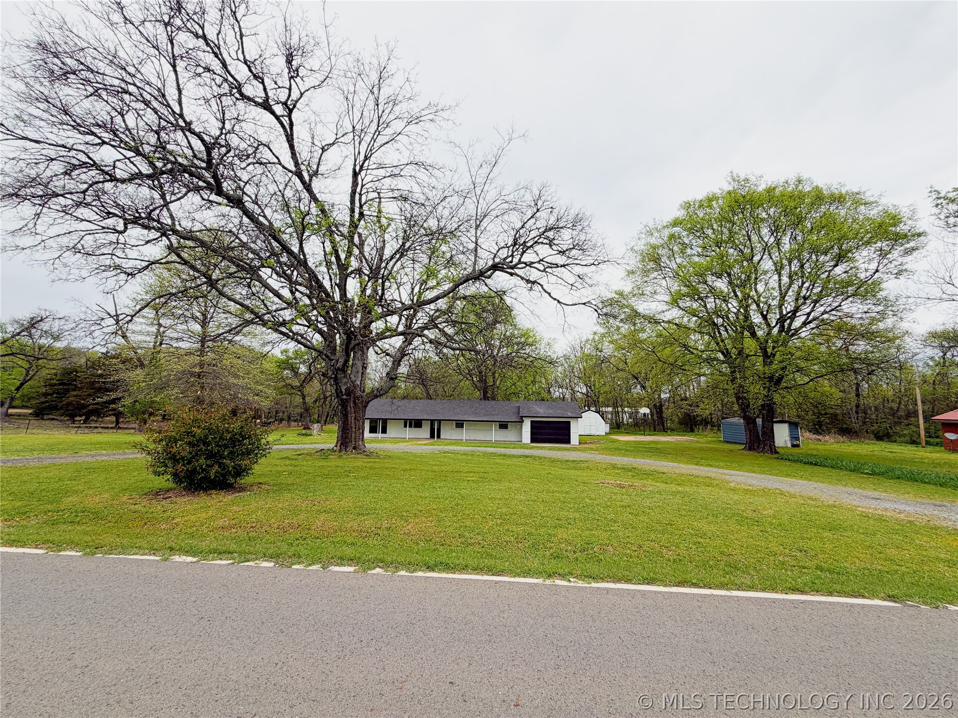 14221 N Grace Hudlen Road Hulbert OK 74441