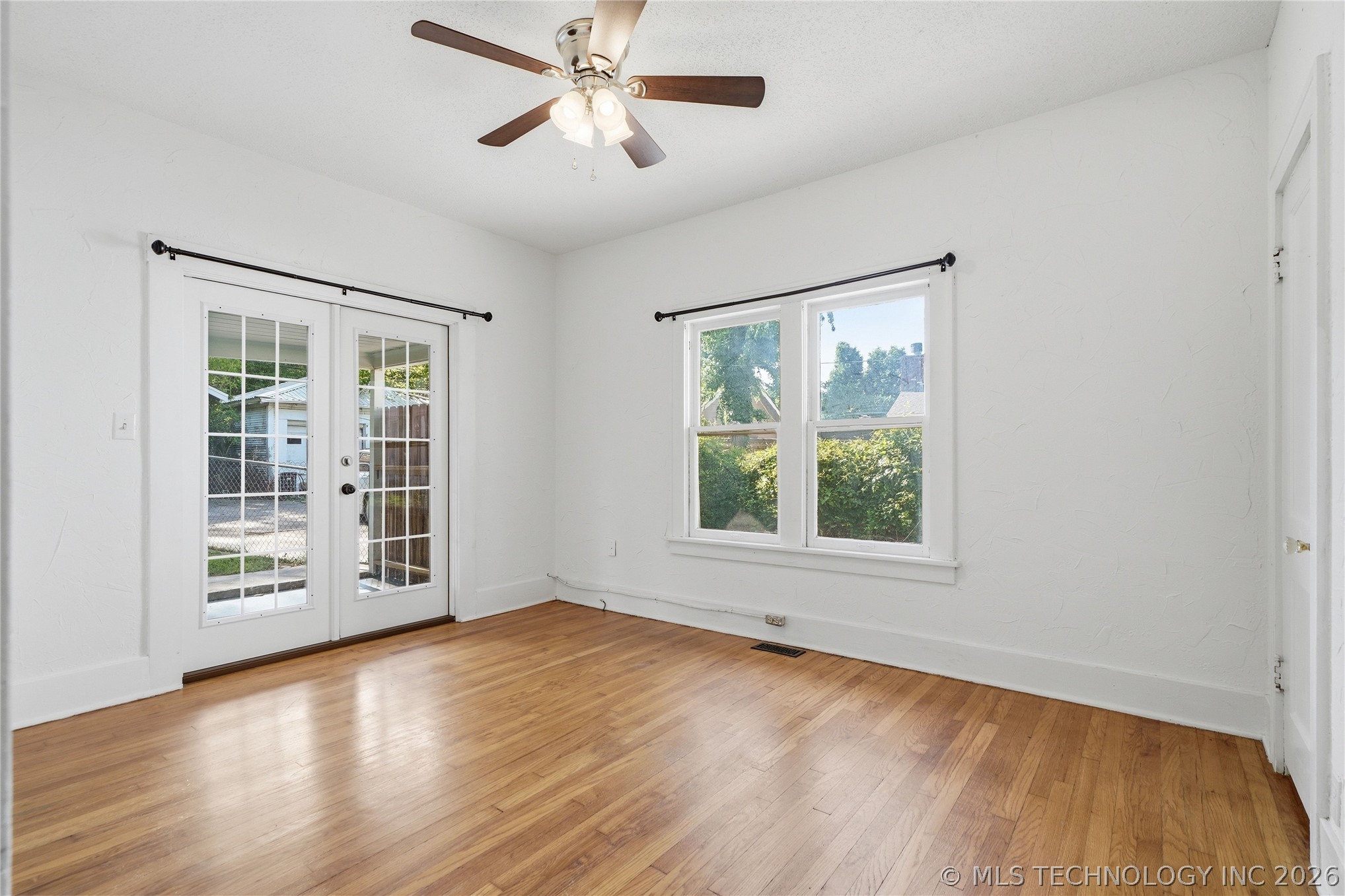 1527 S Yorktown Avenue Tulsa OK 74104