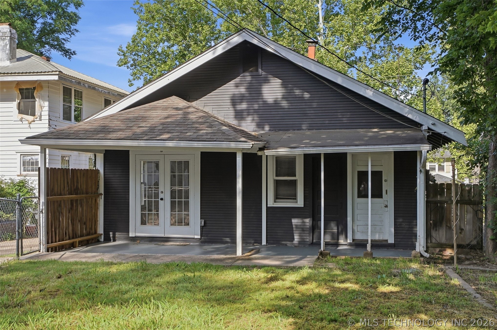 1527 S Yorktown Avenue Tulsa OK 74104