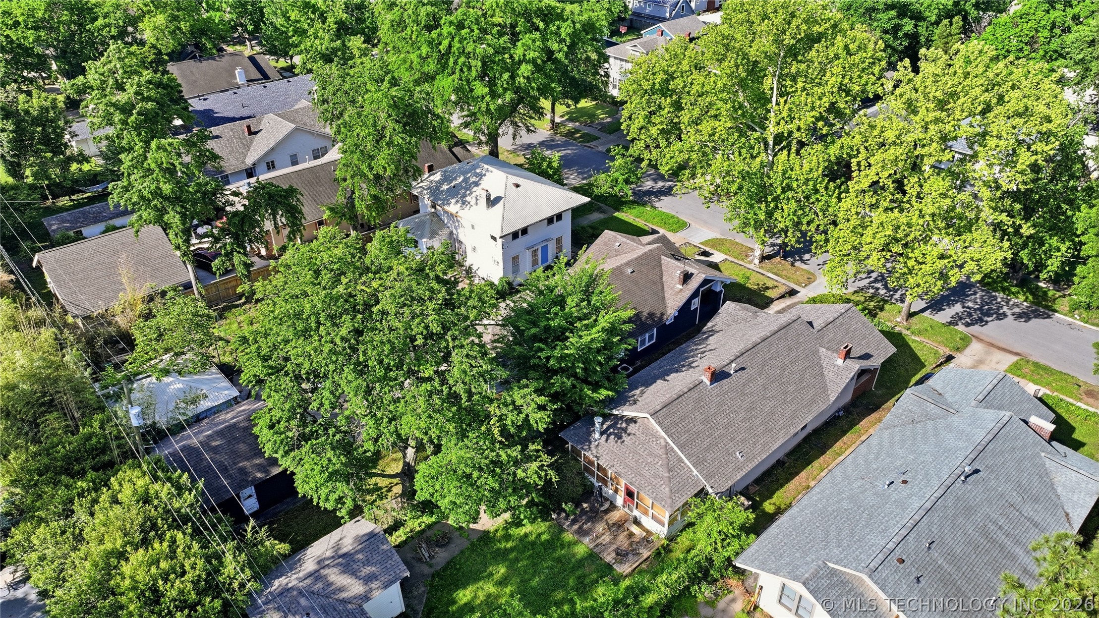 1527 S Yorktown Avenue Tulsa OK 74104