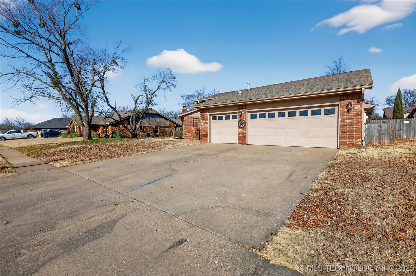 2616 Chapel Hill Bartlesville OK 74006