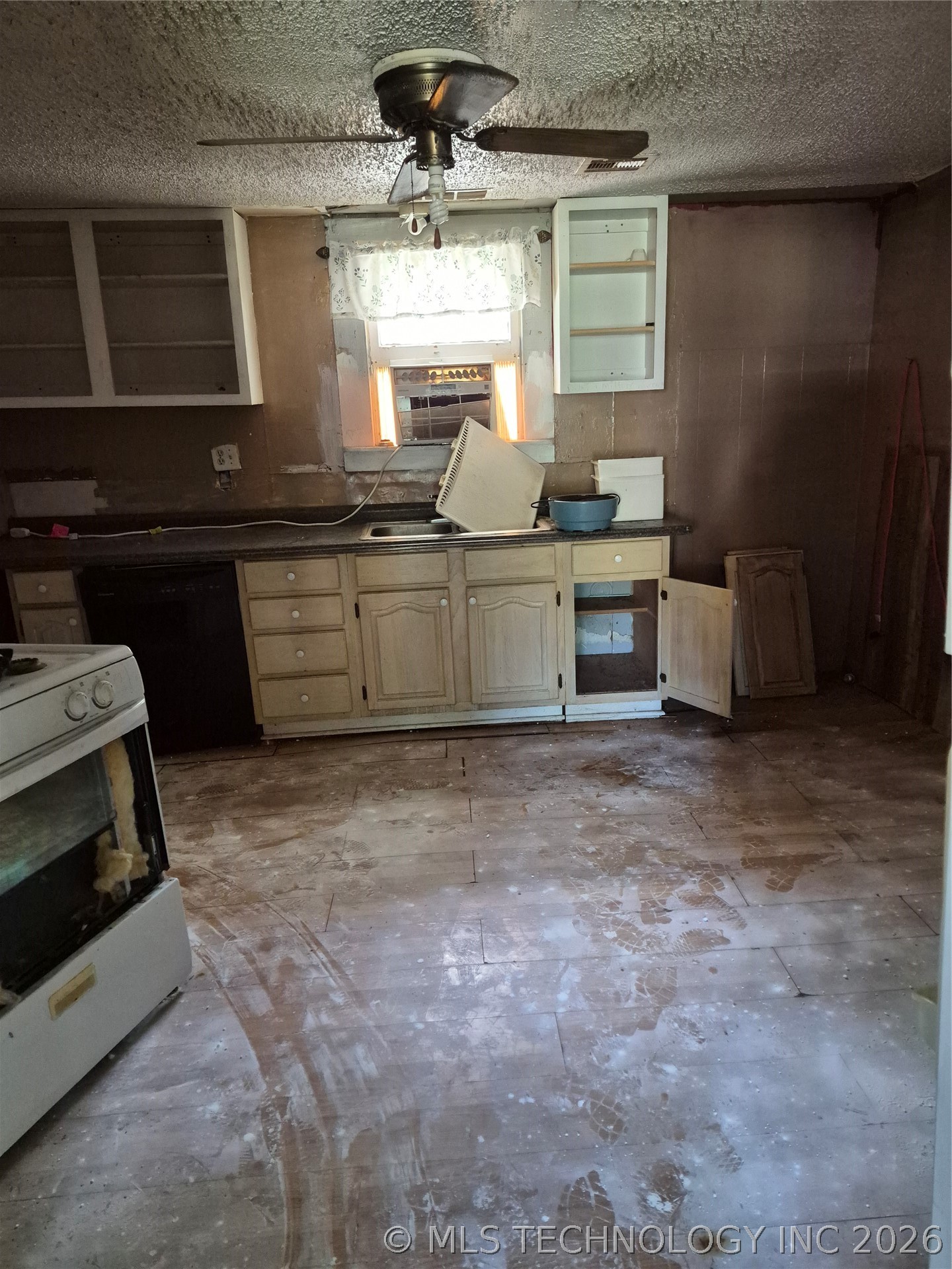 503 N Broadway Checotah OK 74426