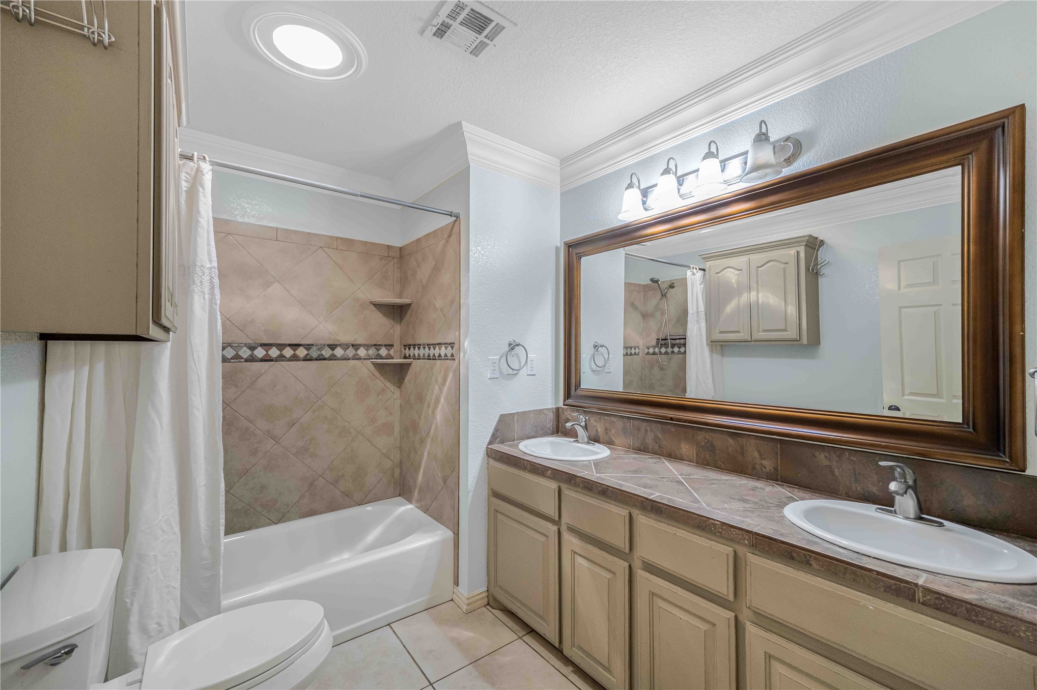 18747 Cowshed Crossing Spiro OK 74959