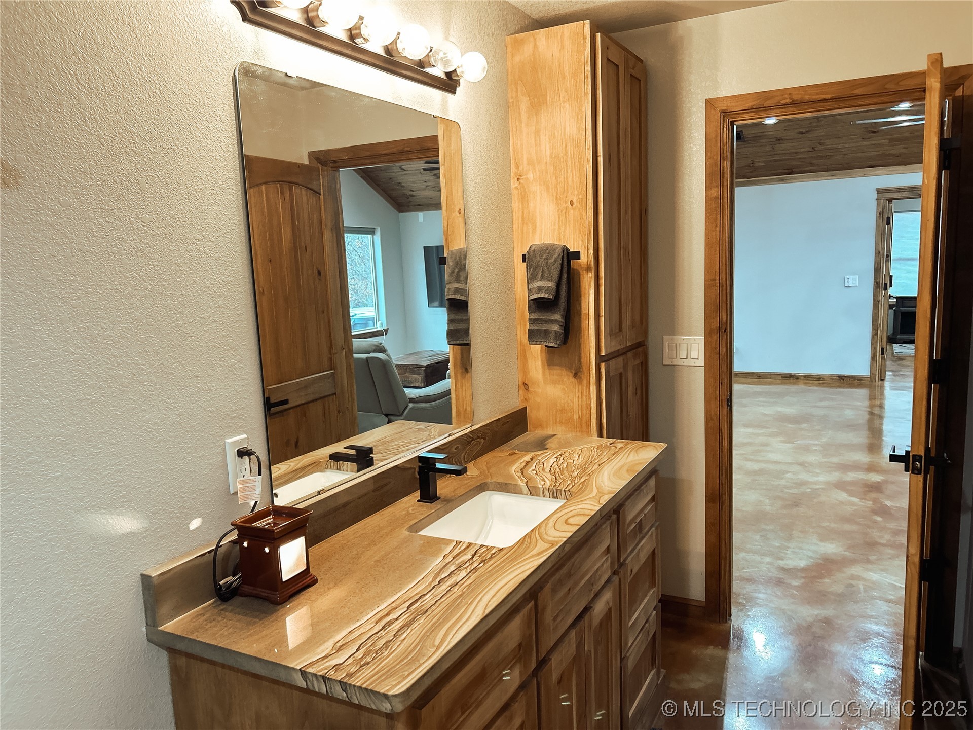117051 S 4238 Road Eufaula OK 74432
