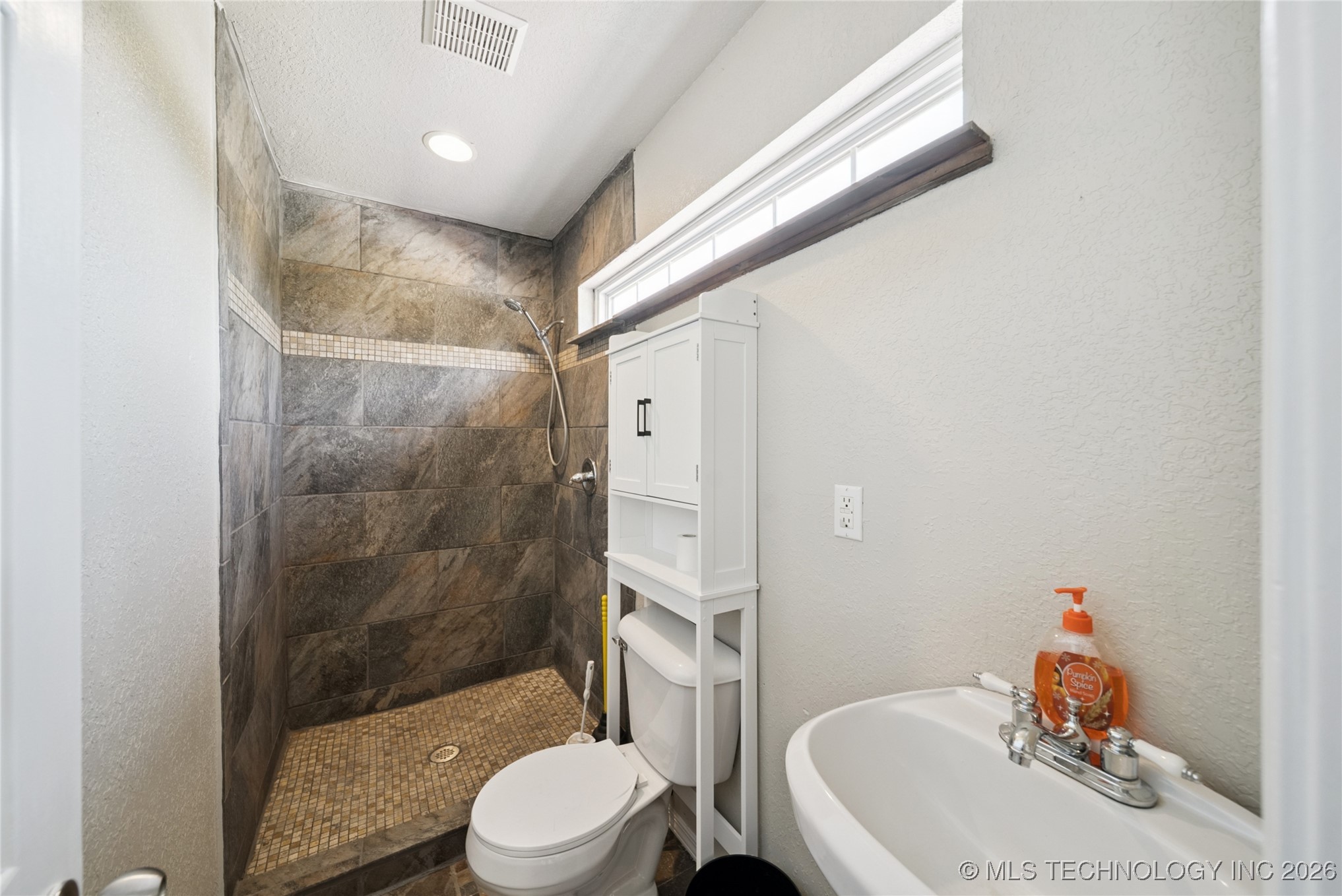 11822 S Rawhide Road E Claremore OK 74017