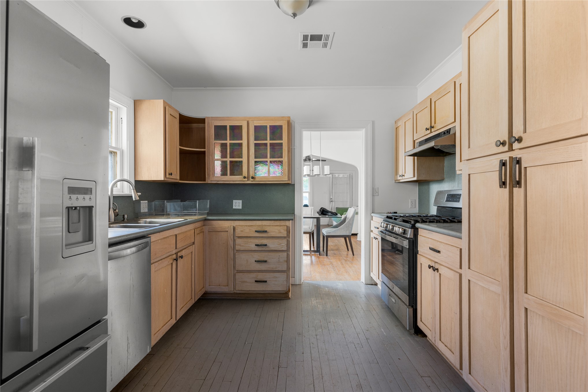 1236 S Columbia Place Tulsa OK 74104