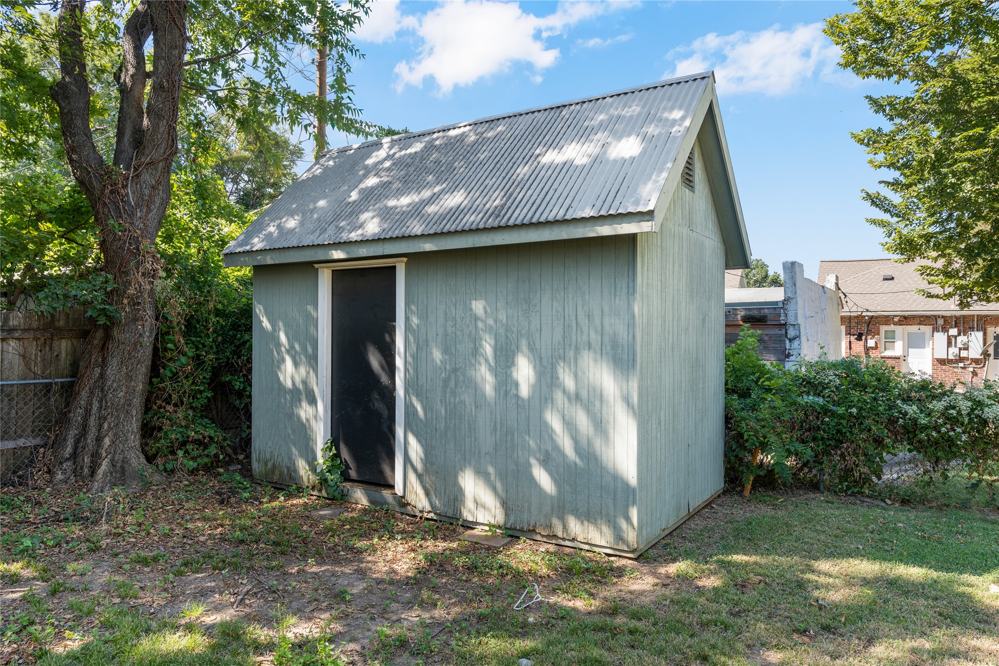 1236 S Columbia Place Tulsa OK 74104
