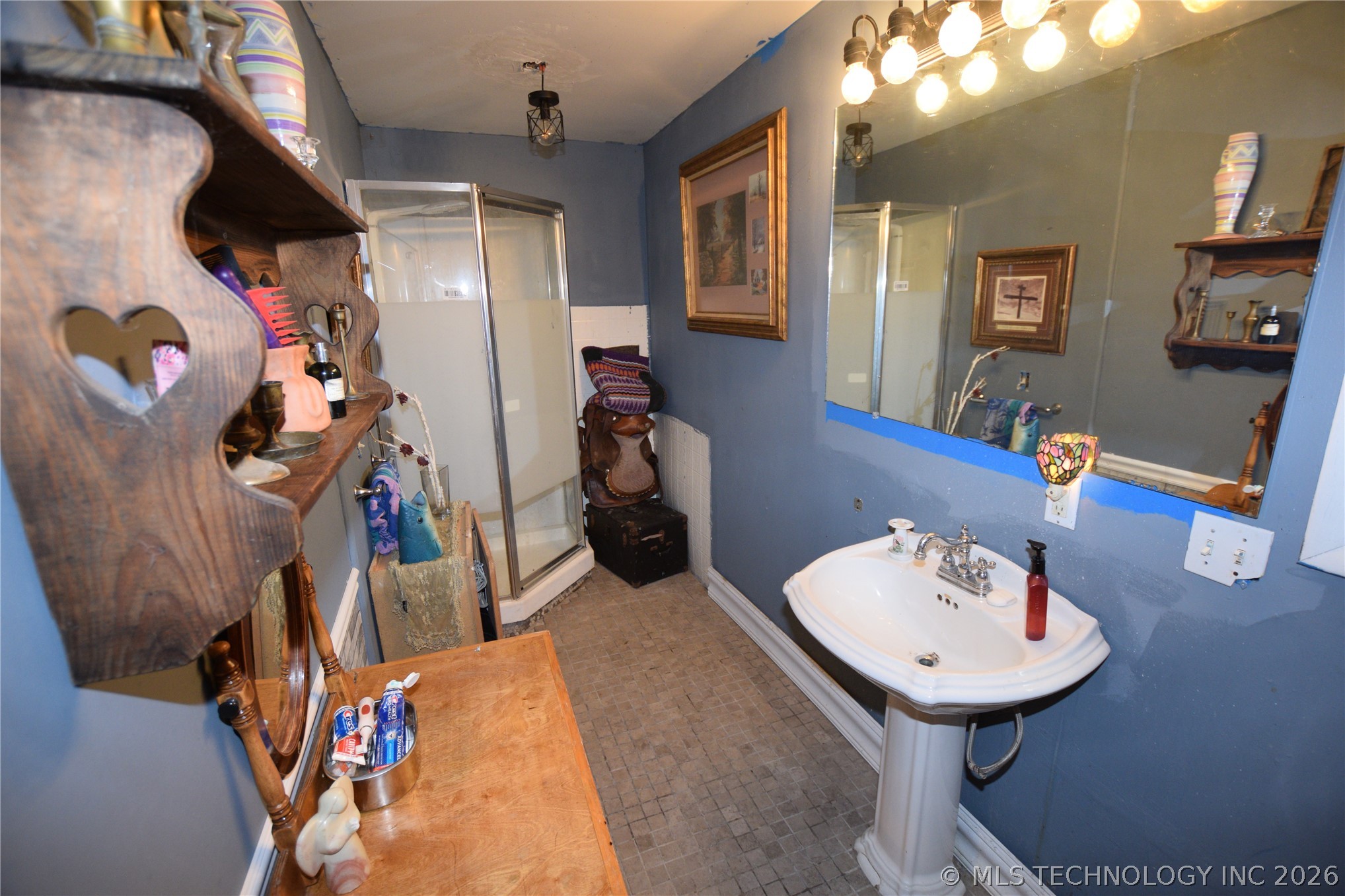 1 W Pine Street Stilwell OK 74960