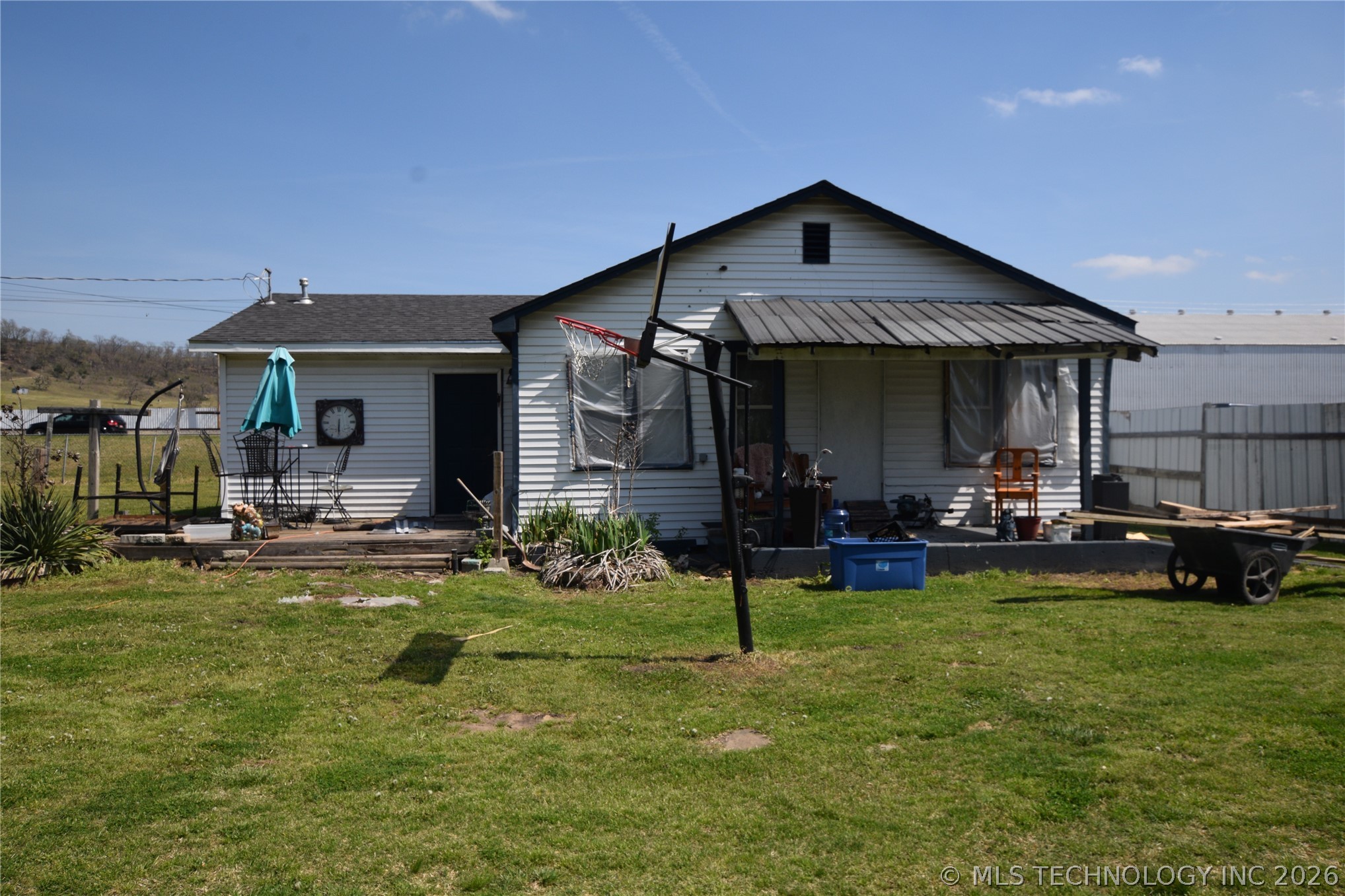 1 W Pine Street Stilwell OK 74960
