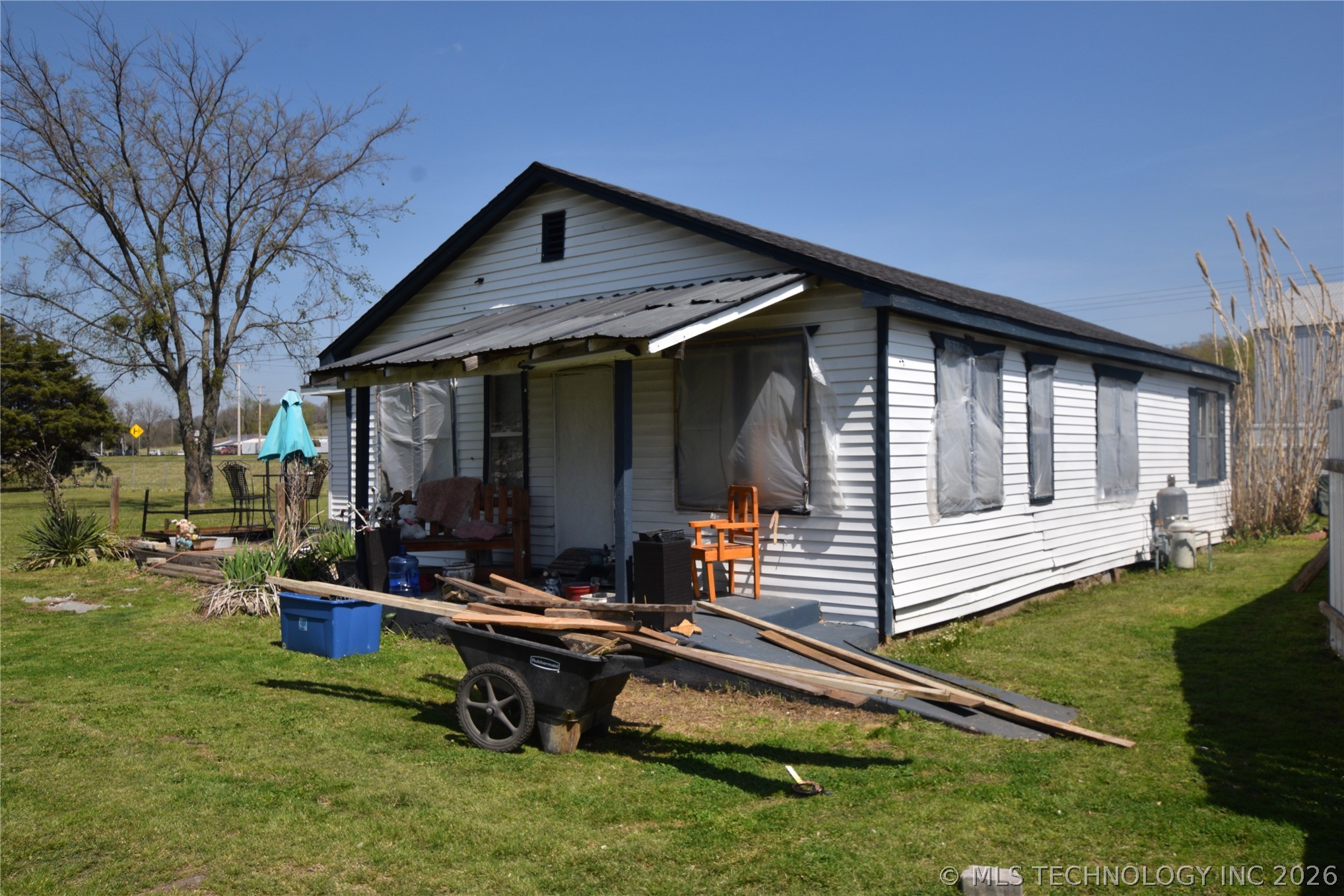 1 W Pine Street Stilwell OK 74960