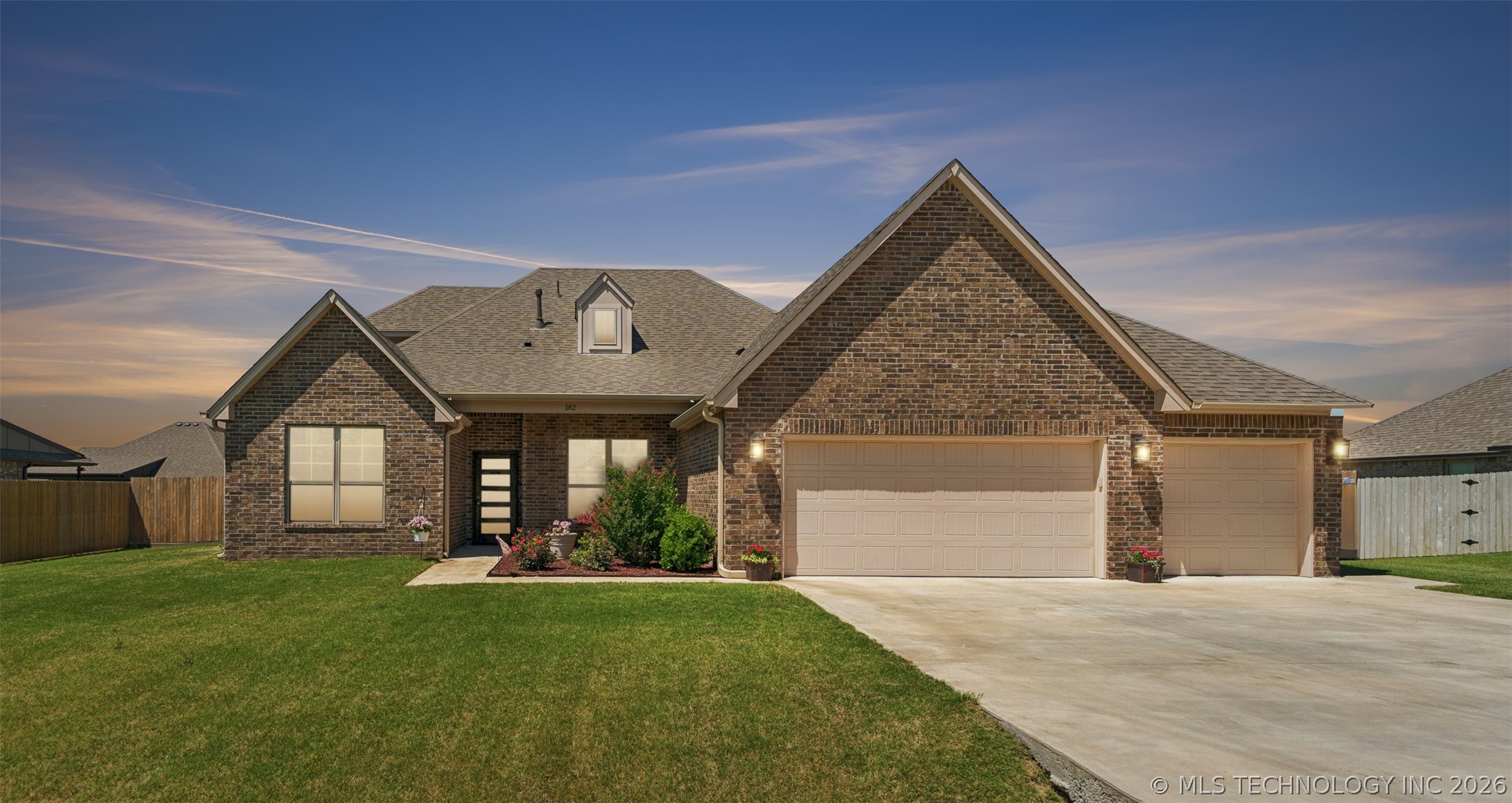 182 N Phillips Street Skiatook OK 74070
