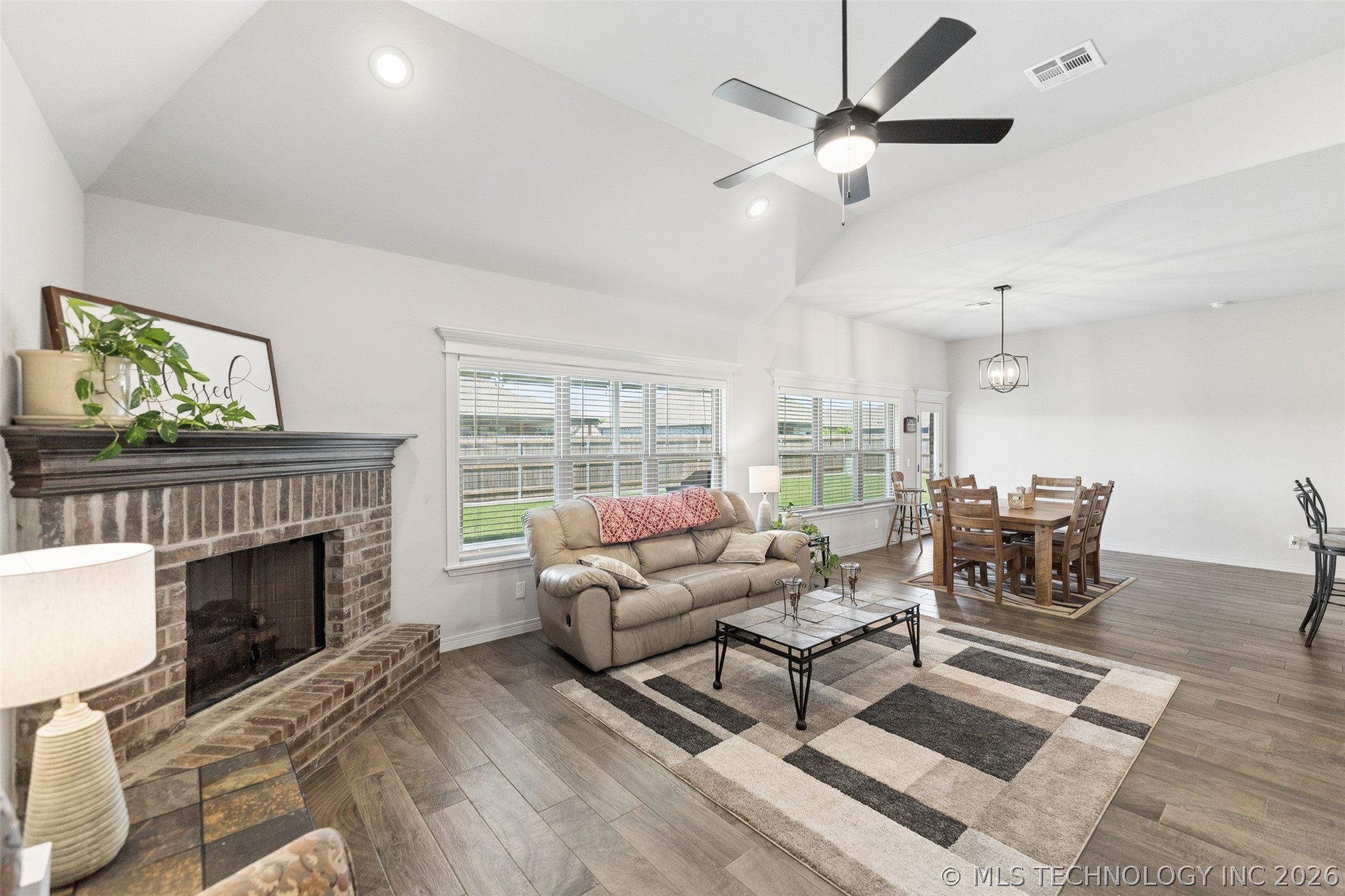182 N Phillips Street Skiatook OK 74070