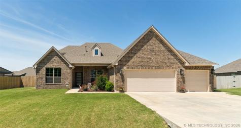 182 N Phillips Street Skiatook OK 74070