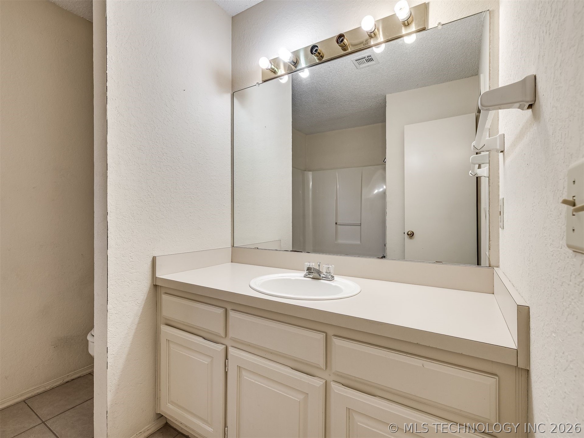 1812 S Gardenia Avenue Broken Arrow OK 74012