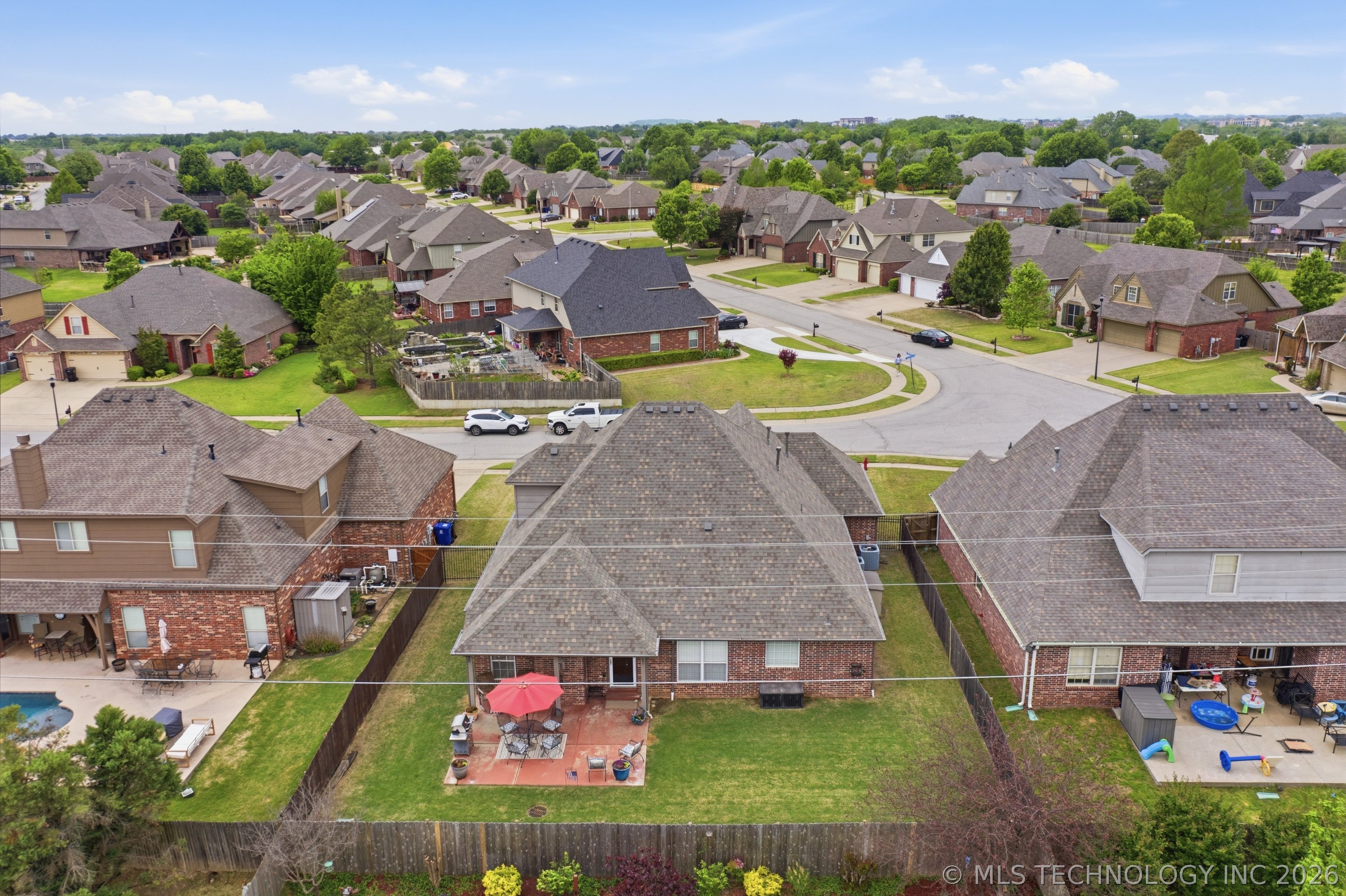 1005 S Yellowood Place W Broken Arrow OK 74012