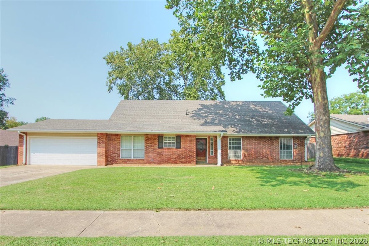 2408 Chapel Hill Court Bartlesville OK 74006