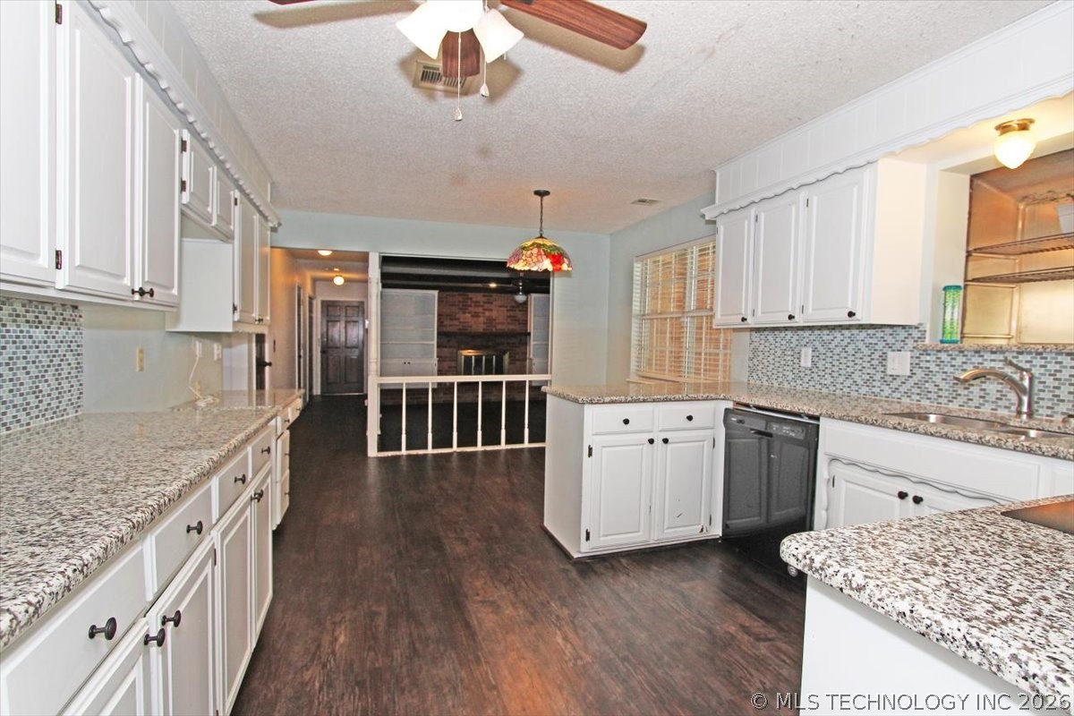 2408 Chapel Hill Court Bartlesville OK 74006