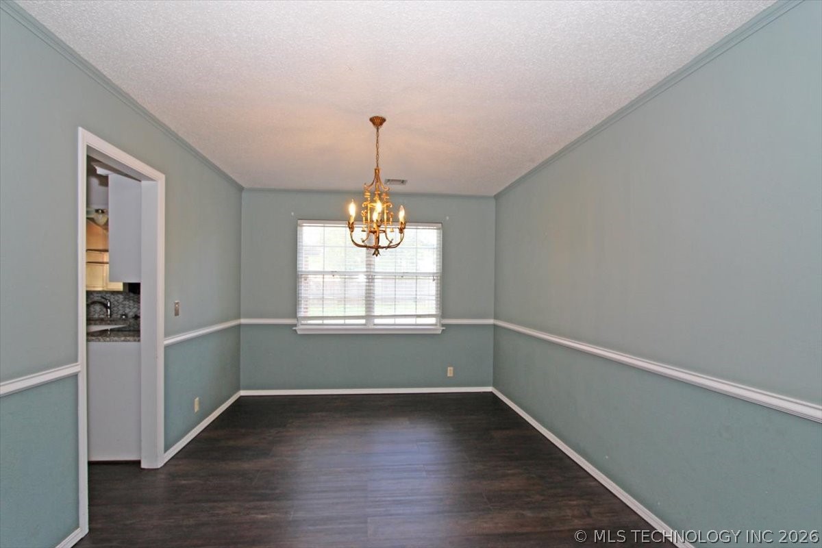 2408 Chapel Hill Court Bartlesville OK 74006