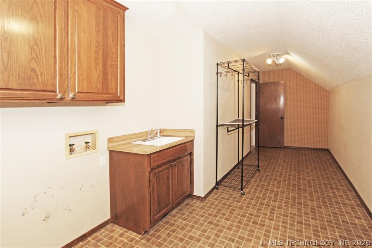 2408 Chapel Hill Court Bartlesville OK 74006
