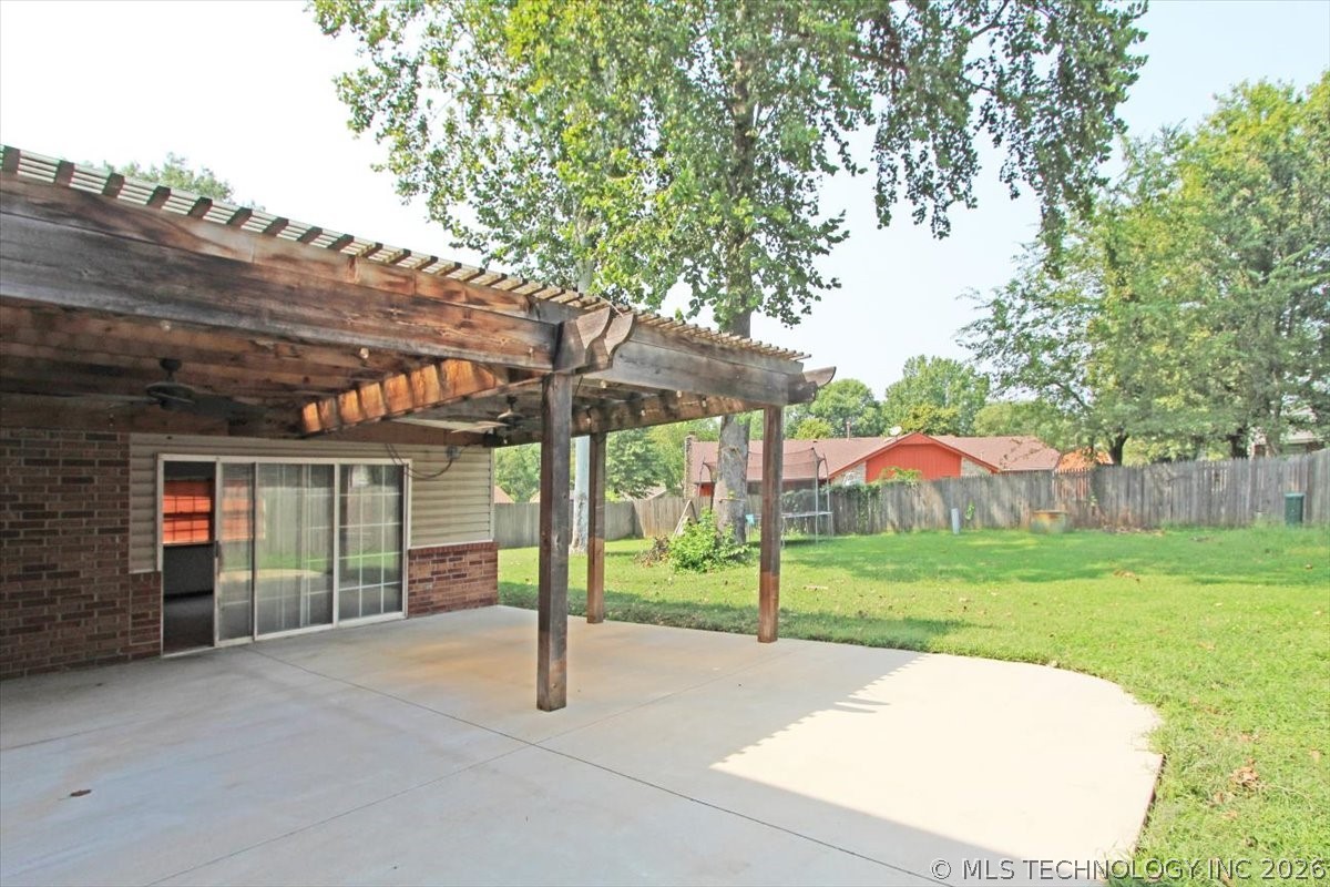2408 Chapel Hill Court Bartlesville OK 74006